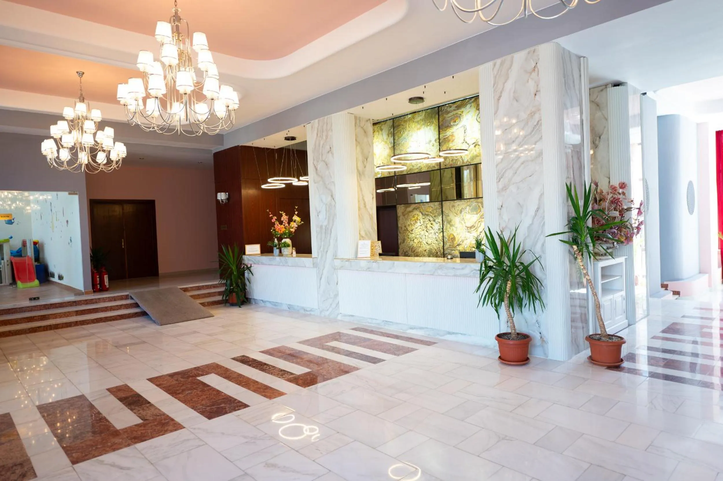 Lobby or reception in Hotel Ambasador Mamaia
