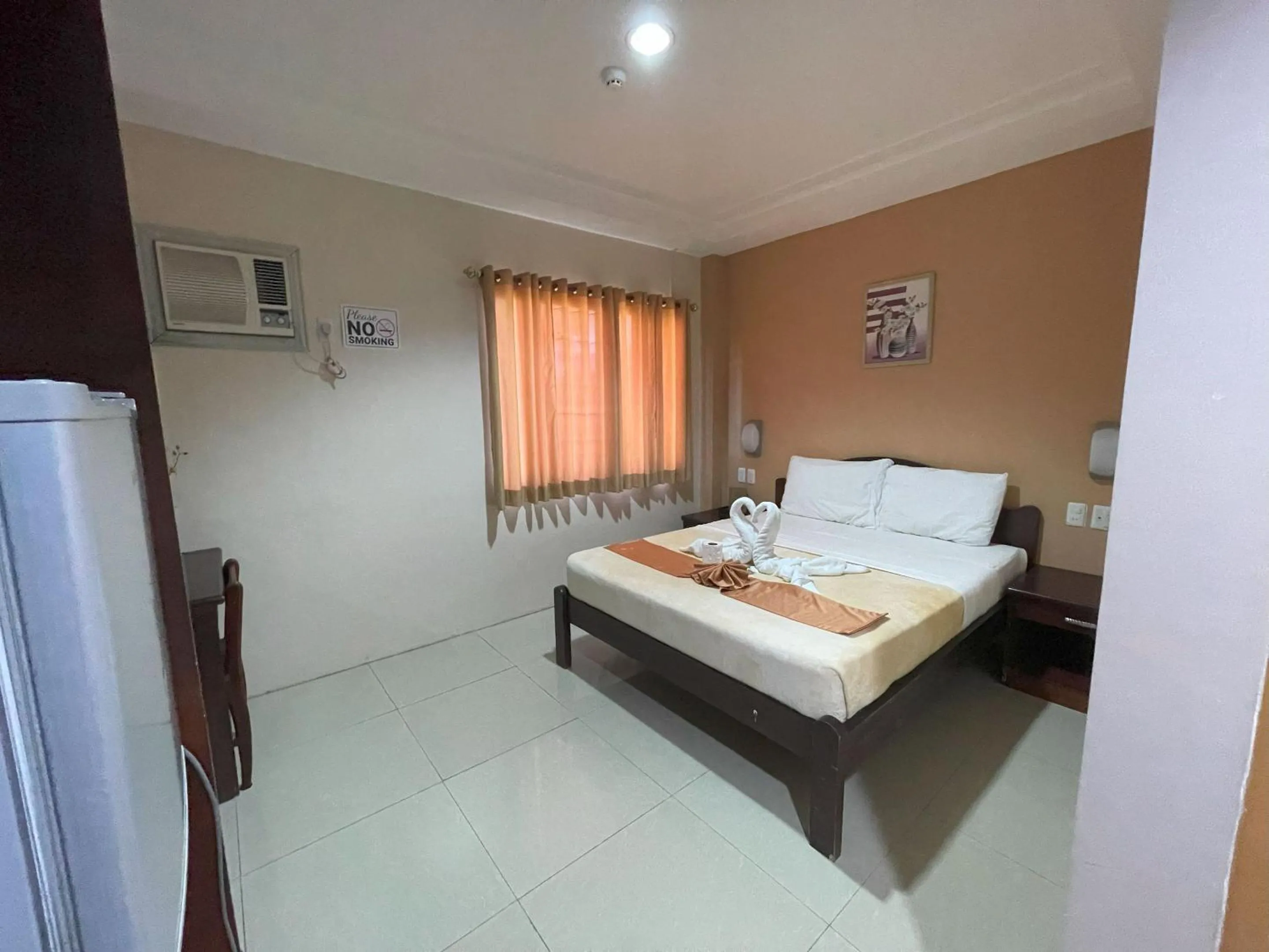 Bed in Argao Seabreeze Hotel powered by Cocotel