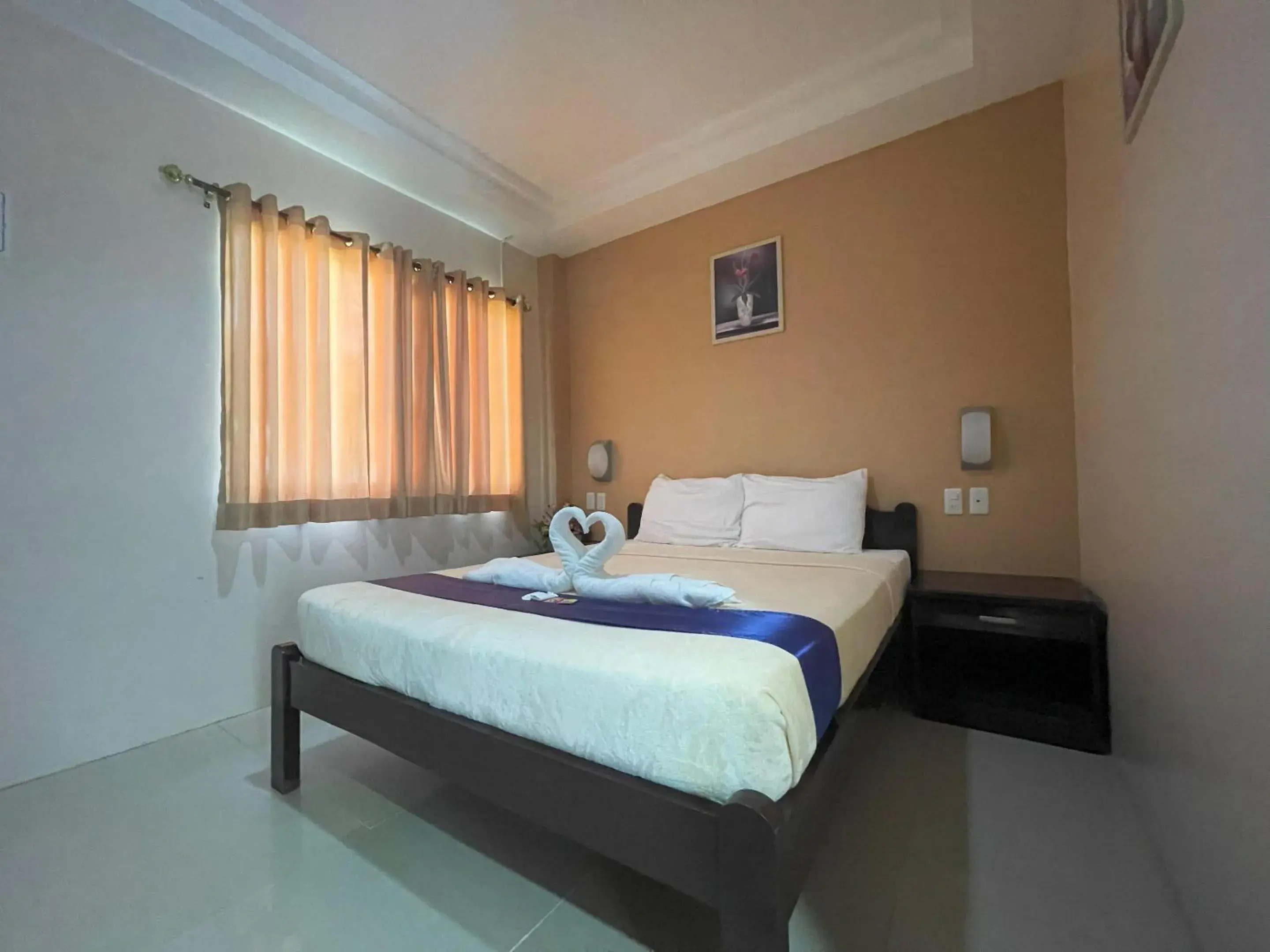 Bedroom, Bed in Argao Seabreeze Hotel powered by Cocotel Bedroom, Bed in Argao Seabreeze Hotel powered by Cocotel