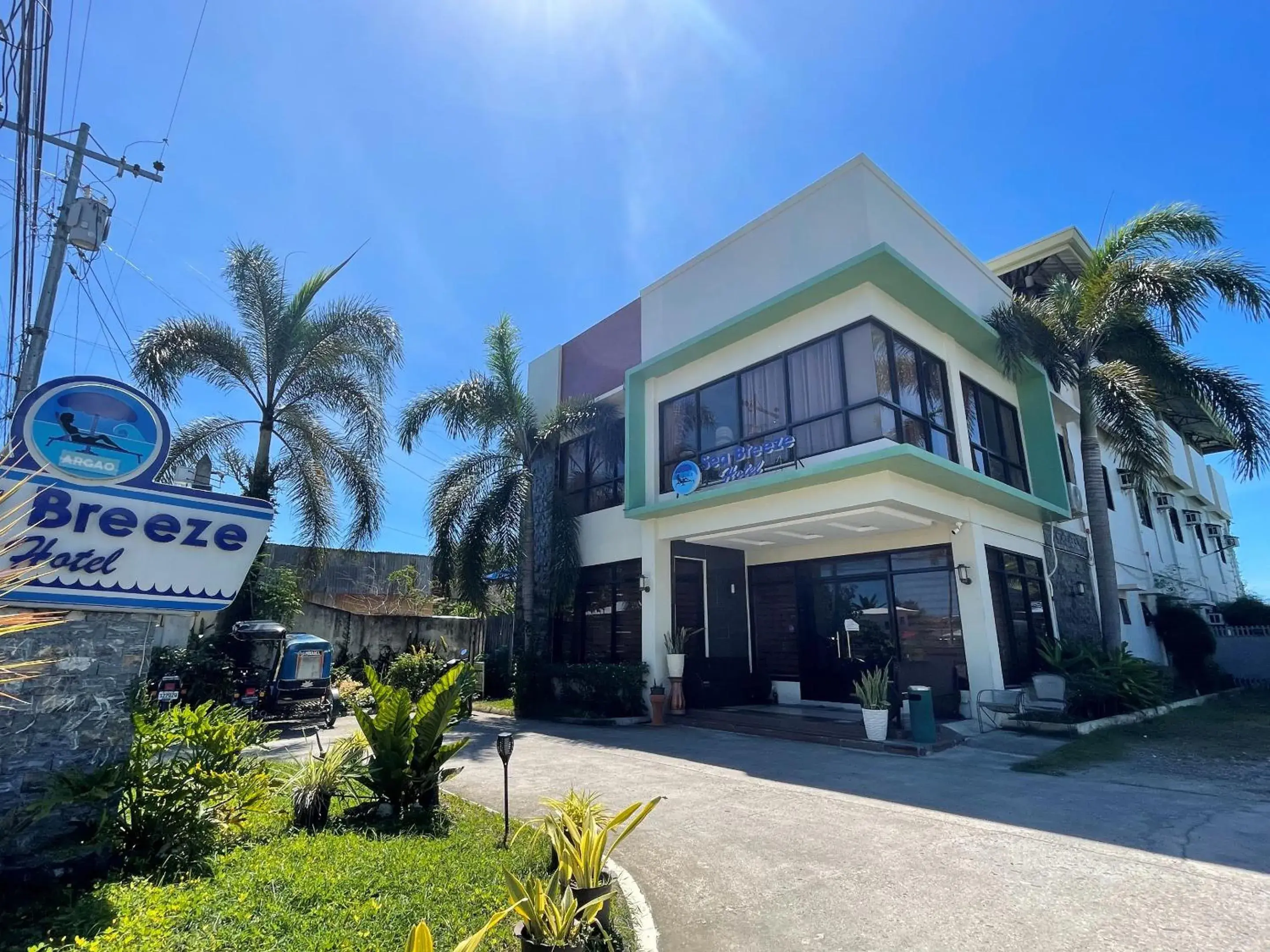 Property building in Argao Seabreeze Hotel powered by Cocotel Property building in Argao Seabreeze Hotel powered by Cocotel