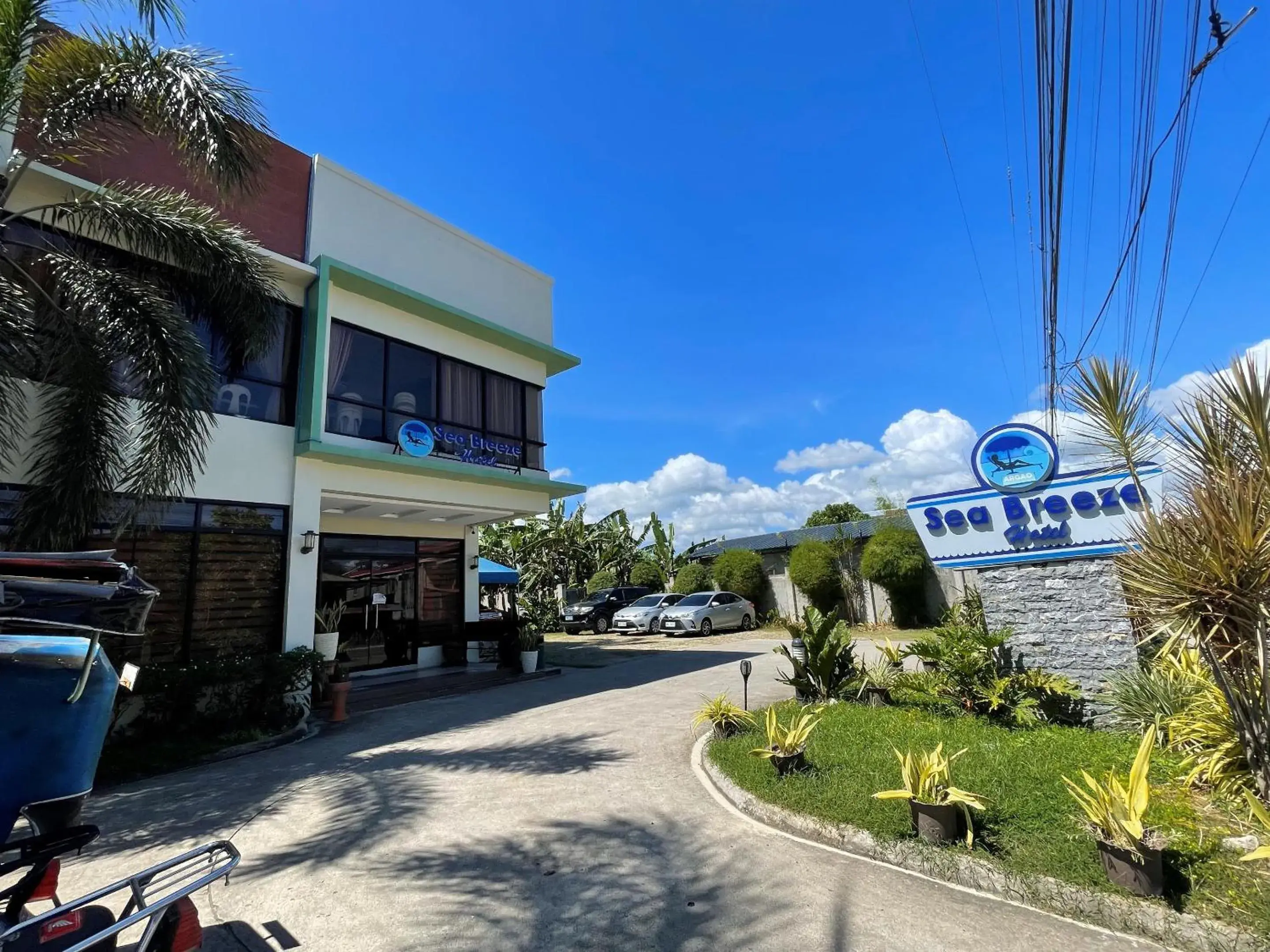 Property building in Argao Seabreeze Hotel powered by Cocotel Property building in Argao Seabreeze Hotel powered by Cocotel