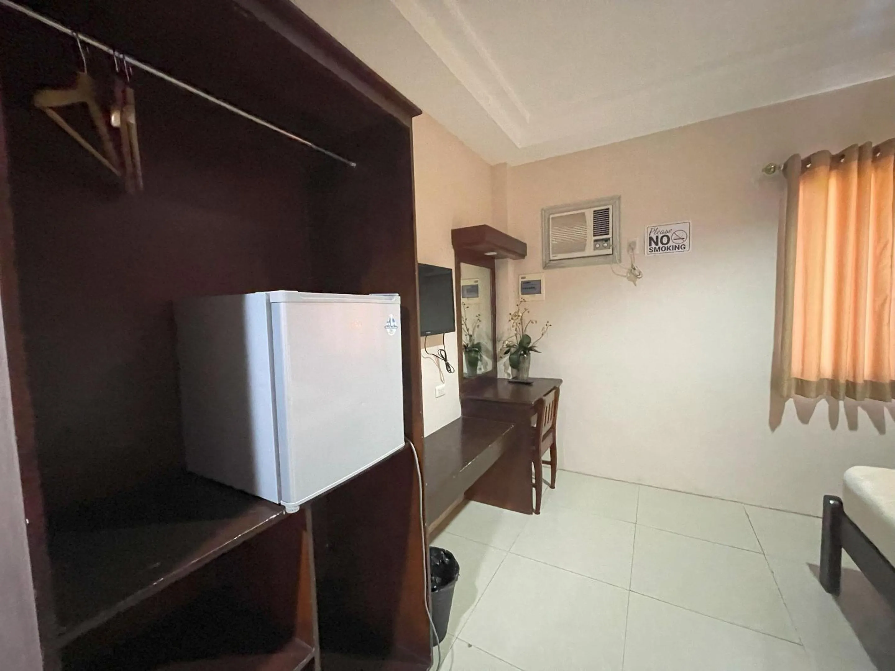 Bedroom in Argao Seabreeze Hotel powered by Cocotel