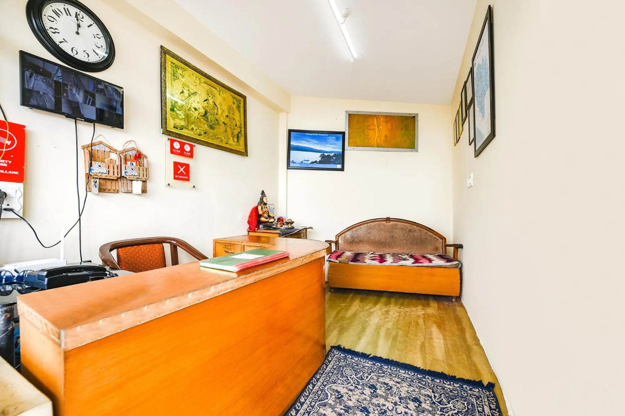 Lobby or reception, Bed in FabHotel Annapurna