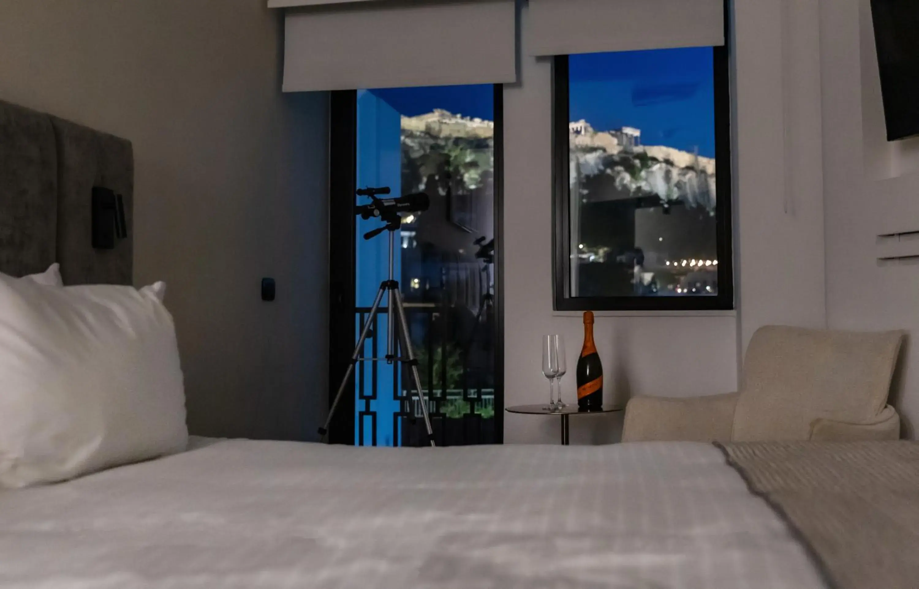 View (from property/room), Bed in Esse Athens View (from property/room), Bed in Esse Athens