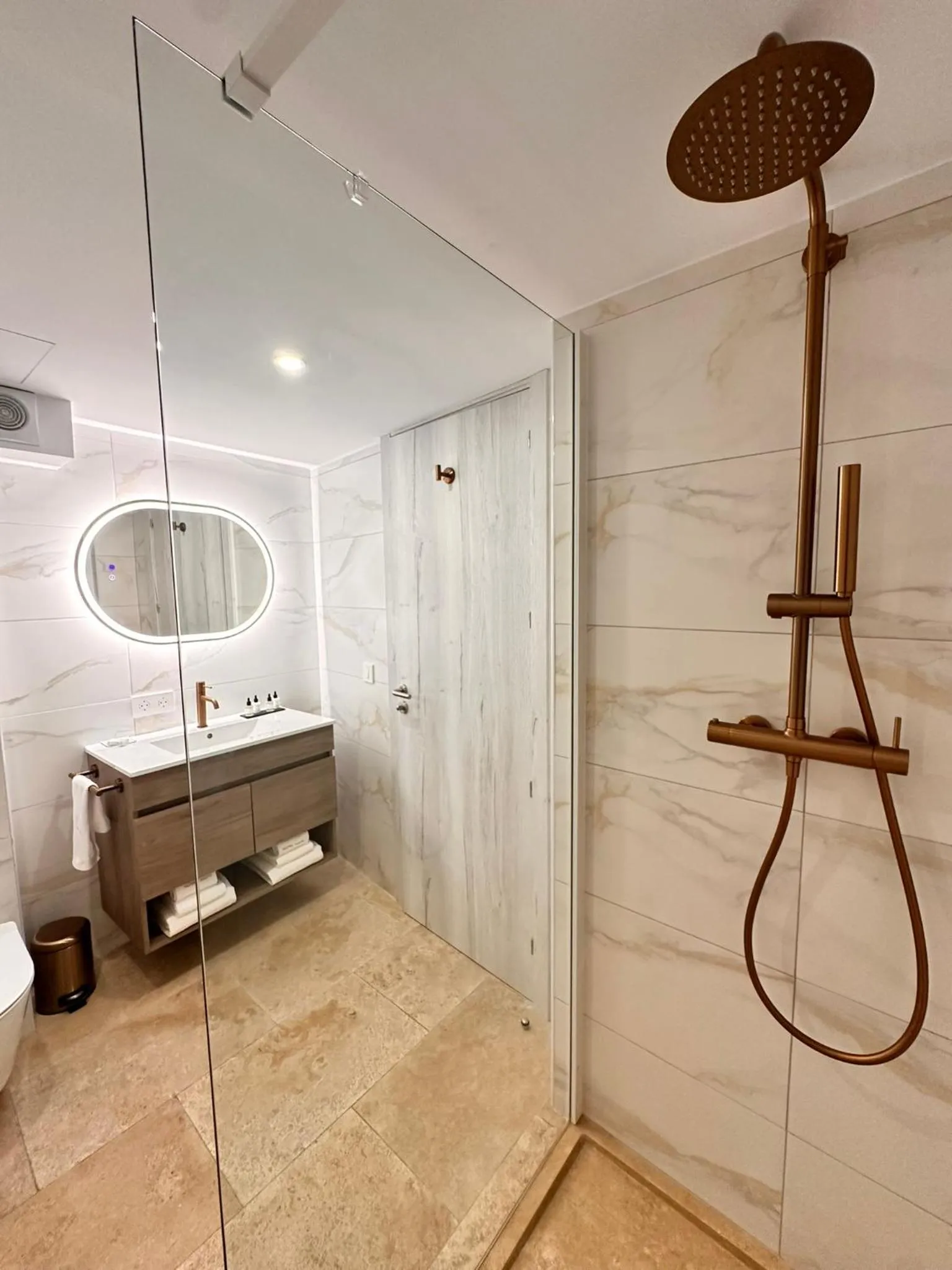 Bathroom in Boutique Hotel Comtal Empuries