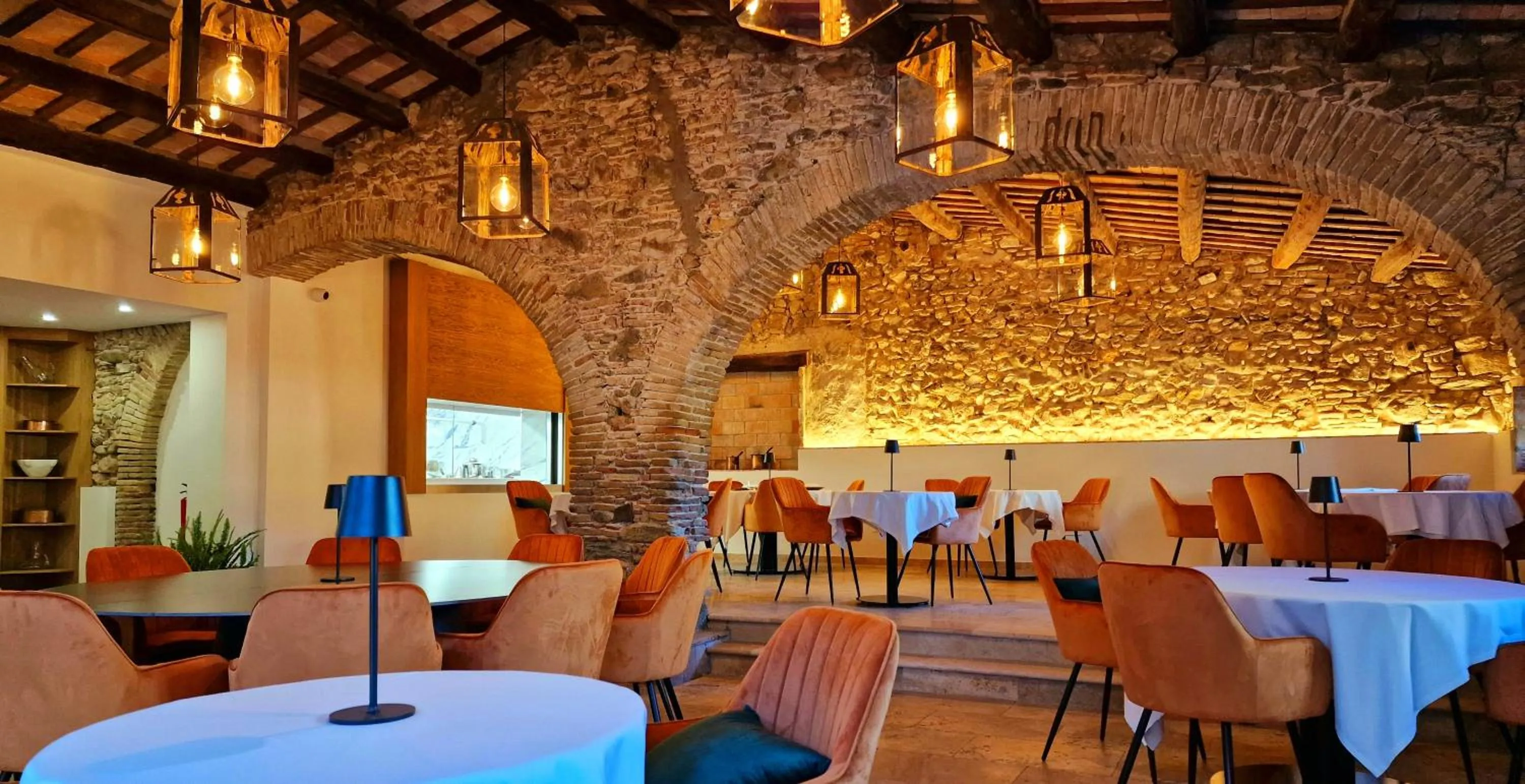 Restaurant/places to eat in Boutique Hotel Comtal Empuries