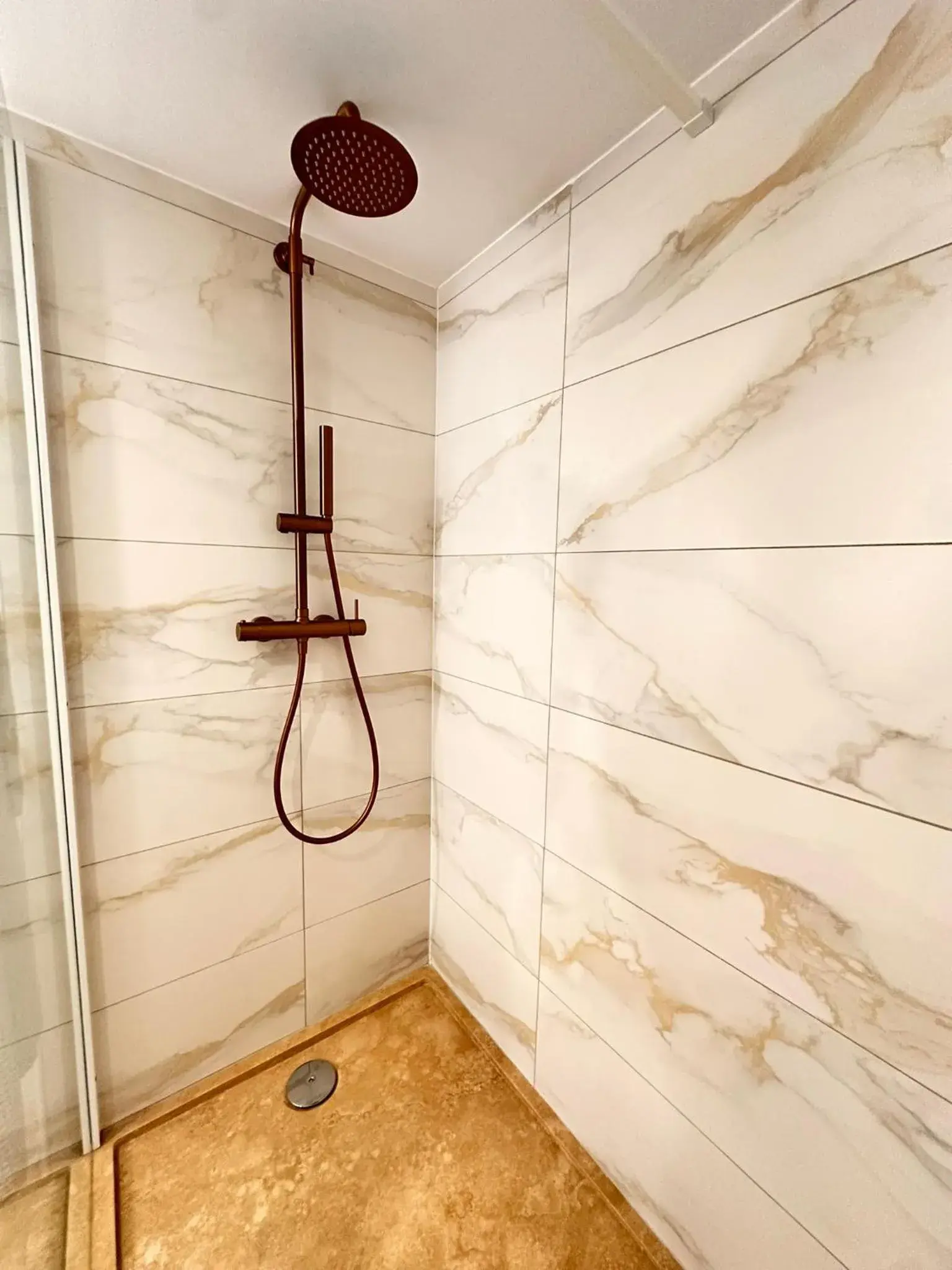 Bathroom in Boutique Hotel Comtal Empuries Bathroom in Boutique Hotel Comtal Empuries