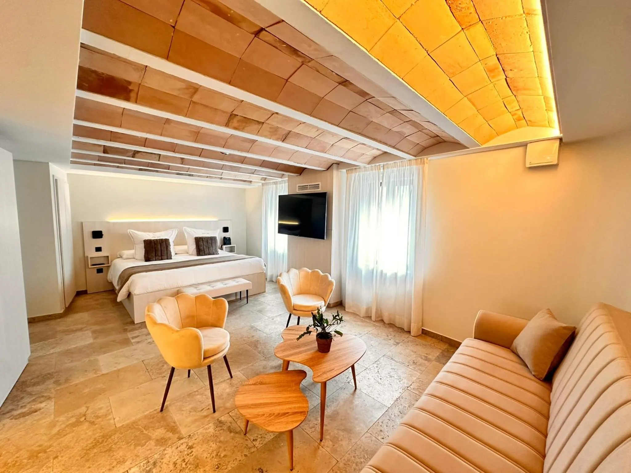 Coffee/tea facilities in Boutique Hotel Comtal Empuries