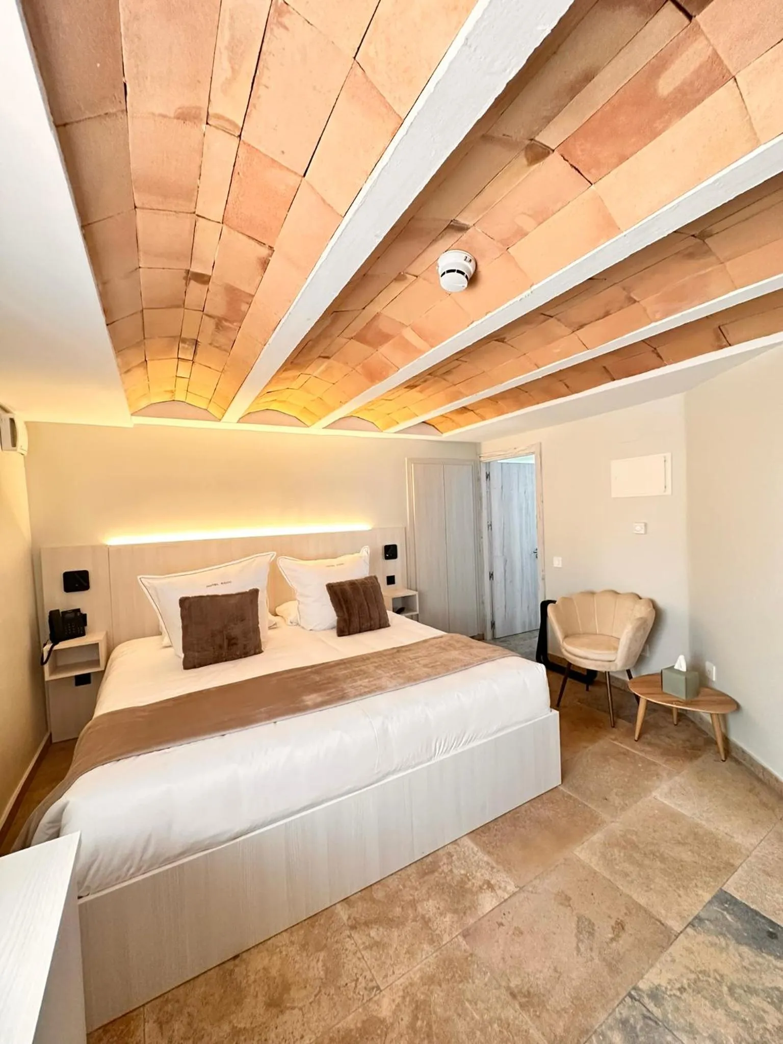 Bed in Boutique Hotel Comtal Empuries