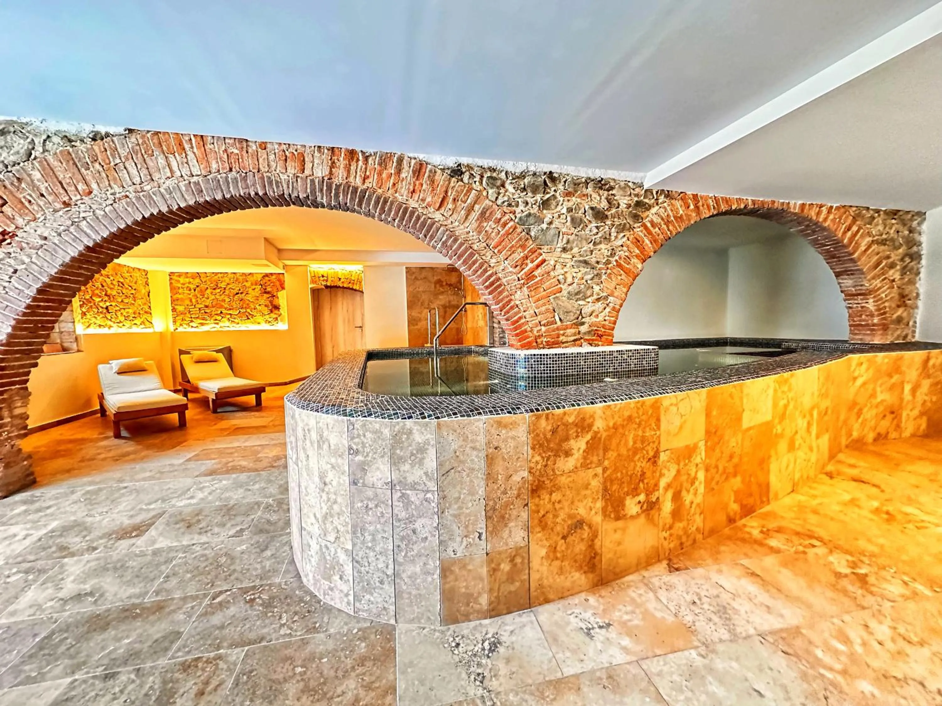 Spa and wellness centre/facilities in Boutique Hotel Comtal Empuries