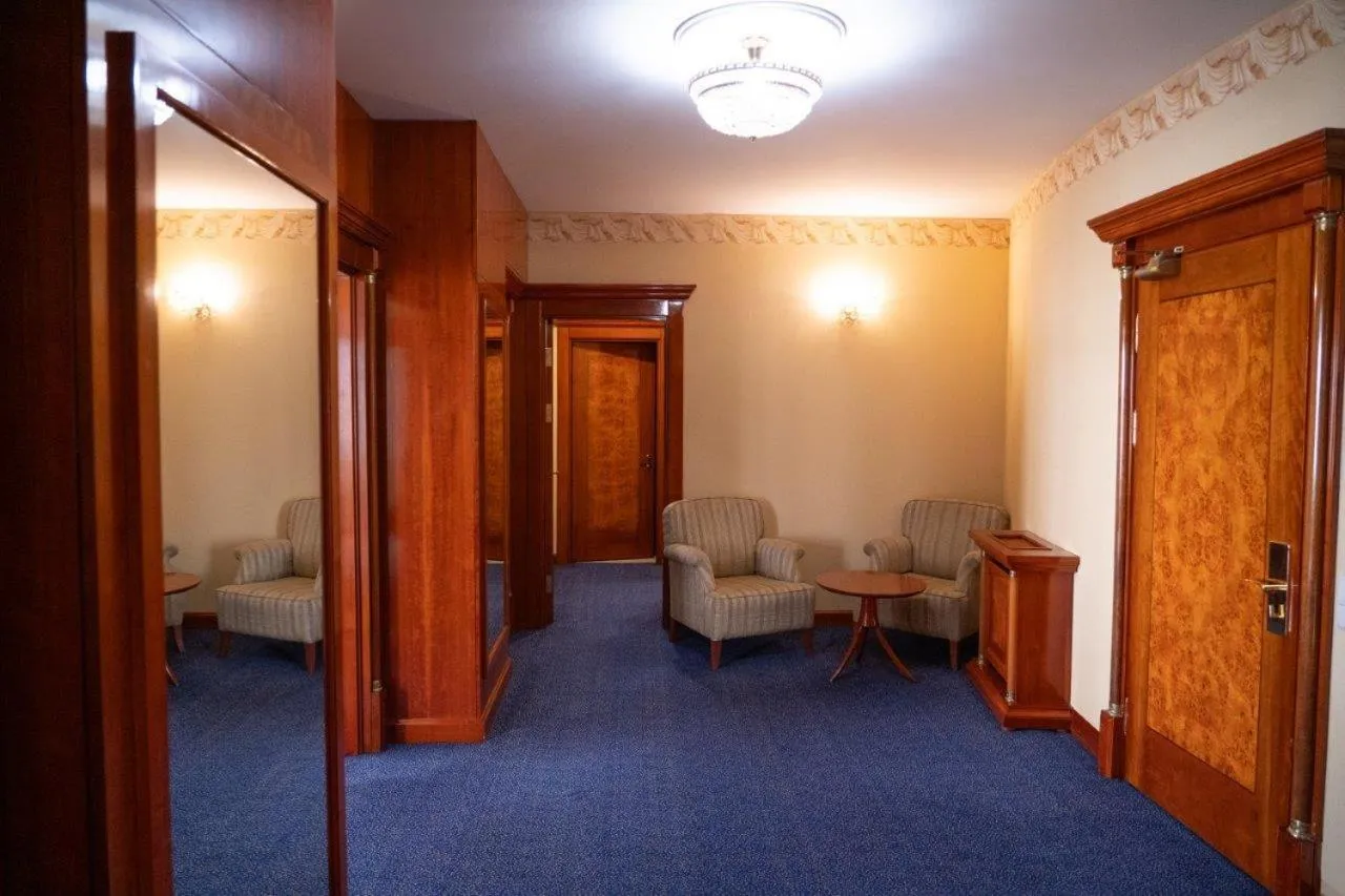 Seating area in Hotel Golden Palace