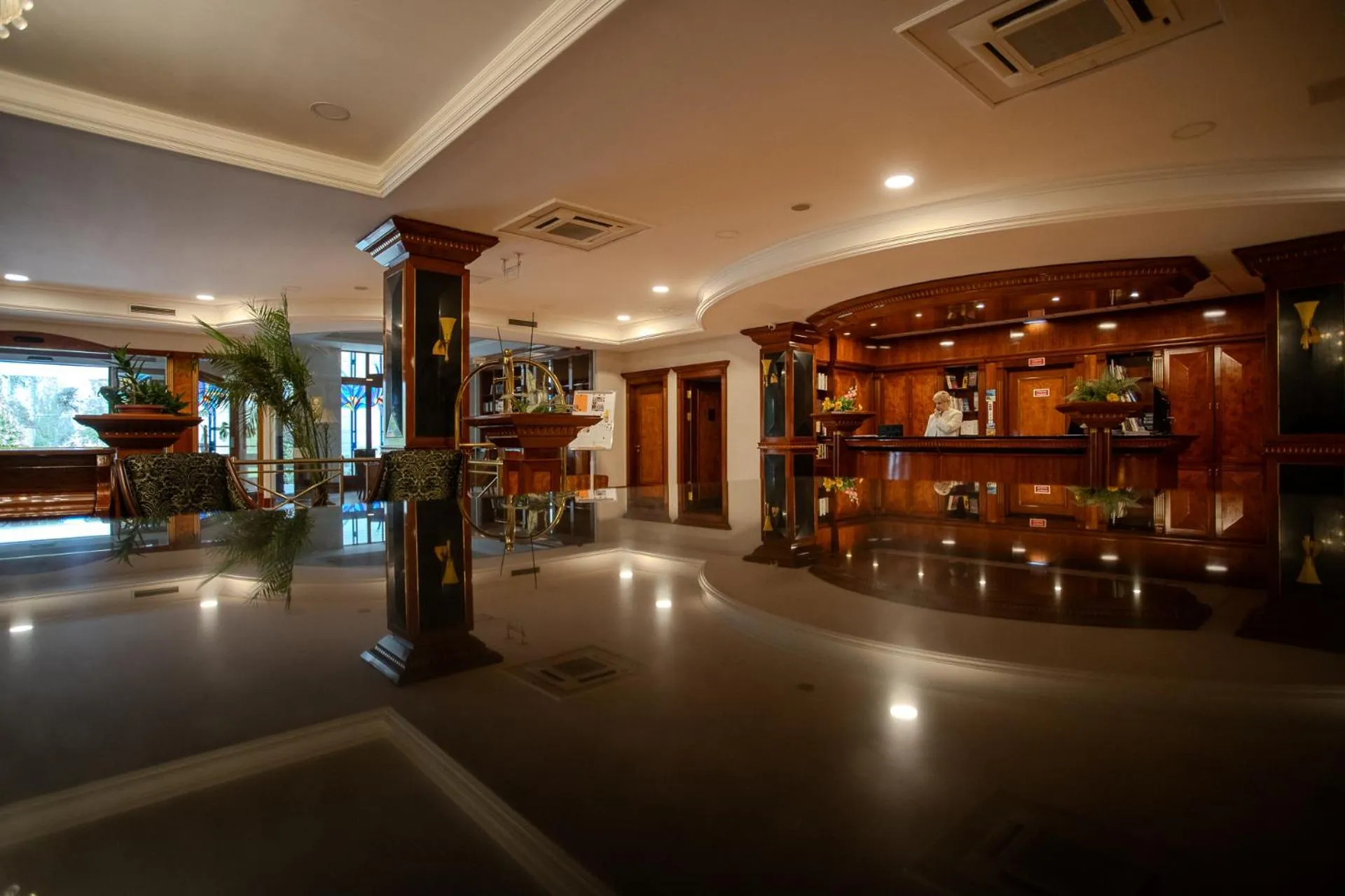 Lobby or reception in Hotel Golden Palace