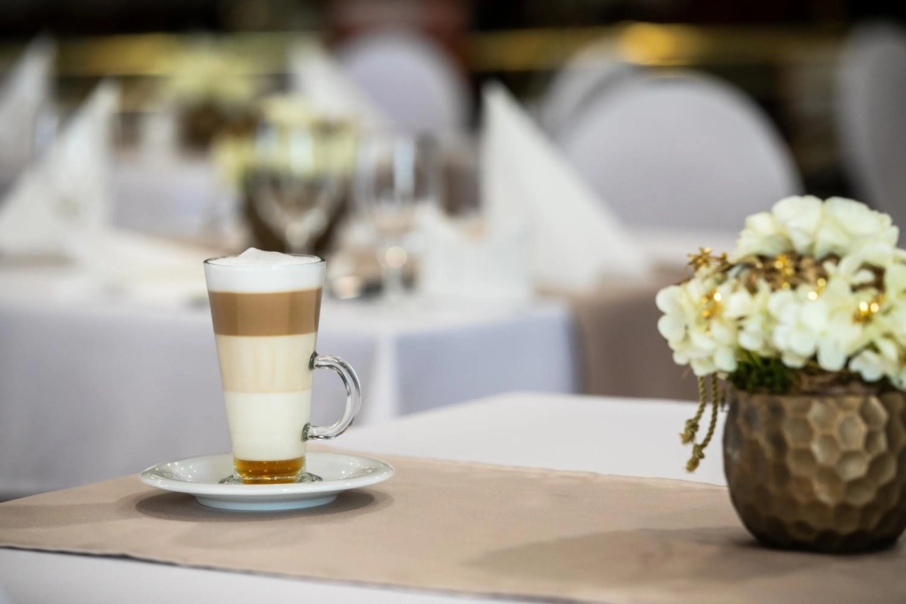 Coffee/tea facilities in Hotel Golden Palace