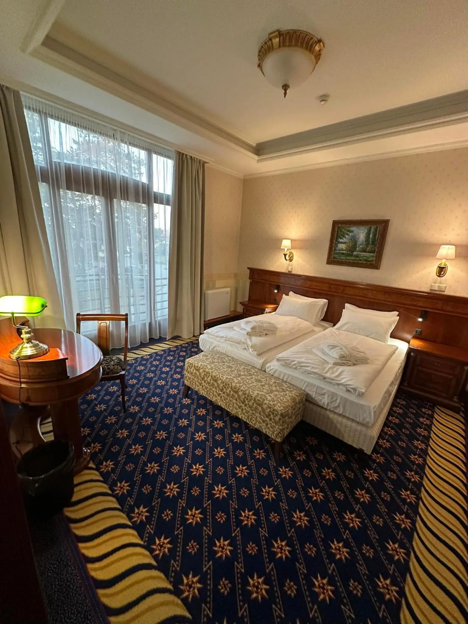 Bed in Hotel Golden Palace