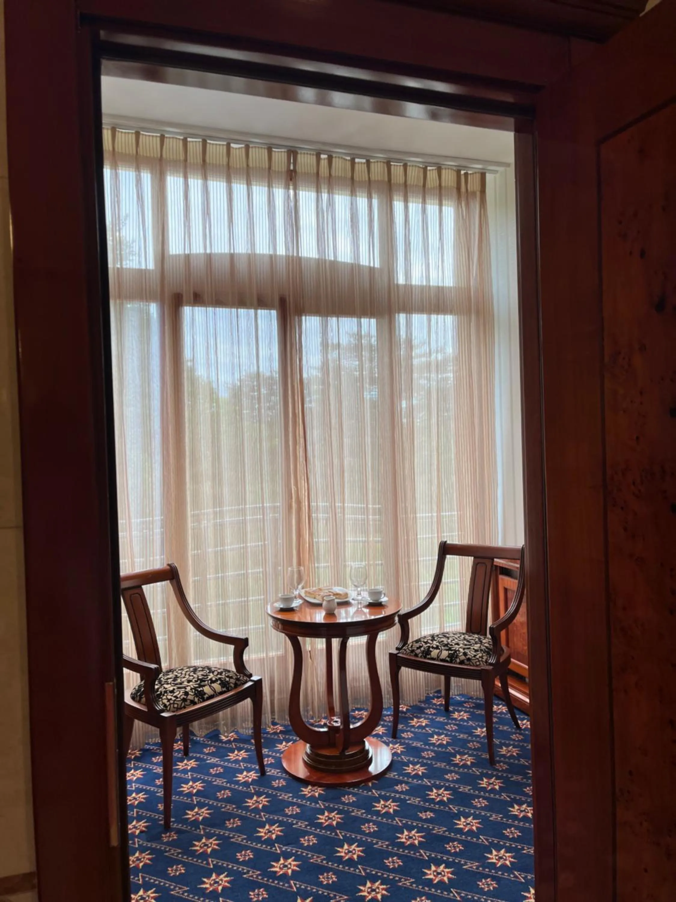 Seating area in Hotel Golden Palace