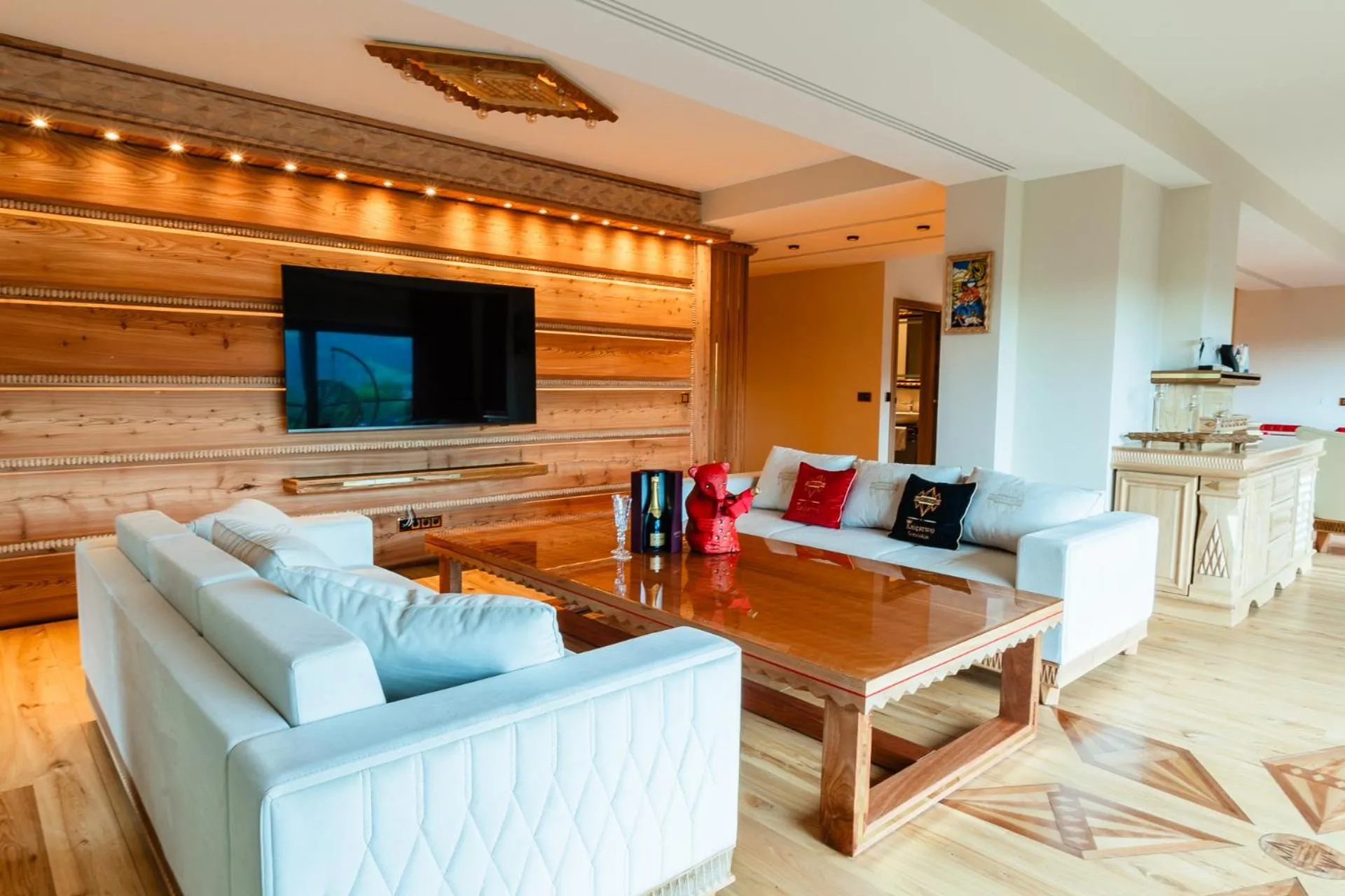 Communal lounge/ TV room in Mountain Diamond Resort