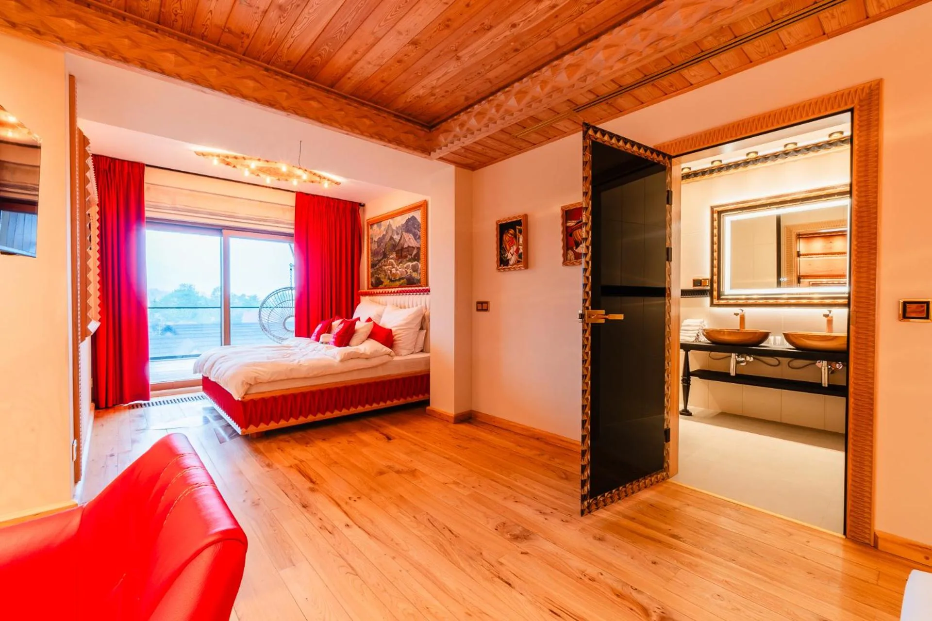 Bed in Mountain Diamond Resort