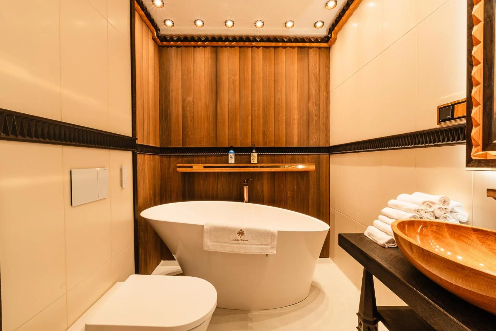 Toilet in Mountain Diamond Resort