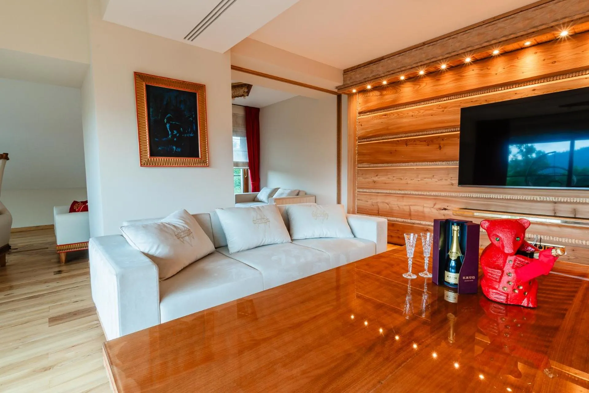 TV and multimedia in Mountain Diamond Resort
