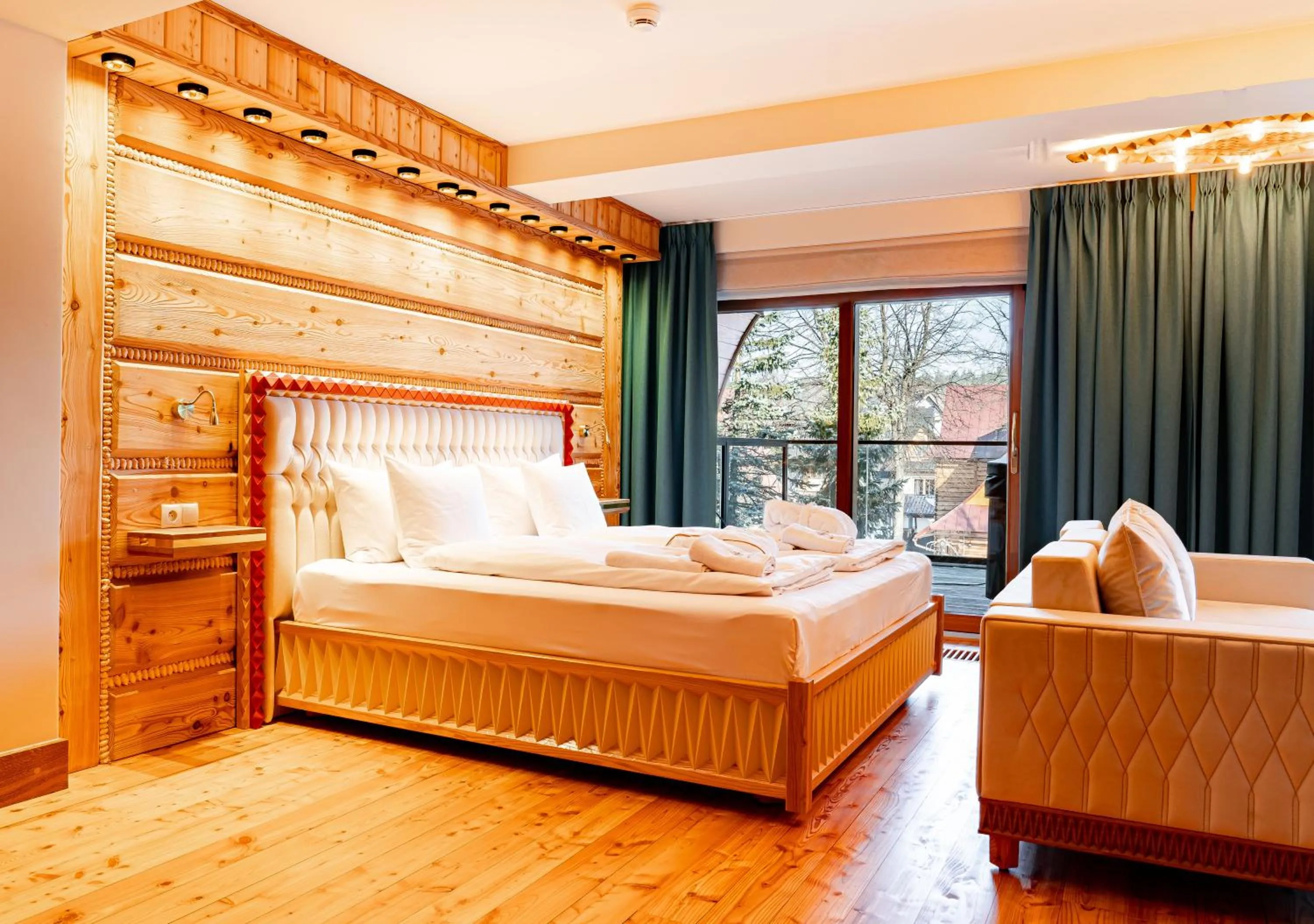Bed in Mountain Diamond Resort