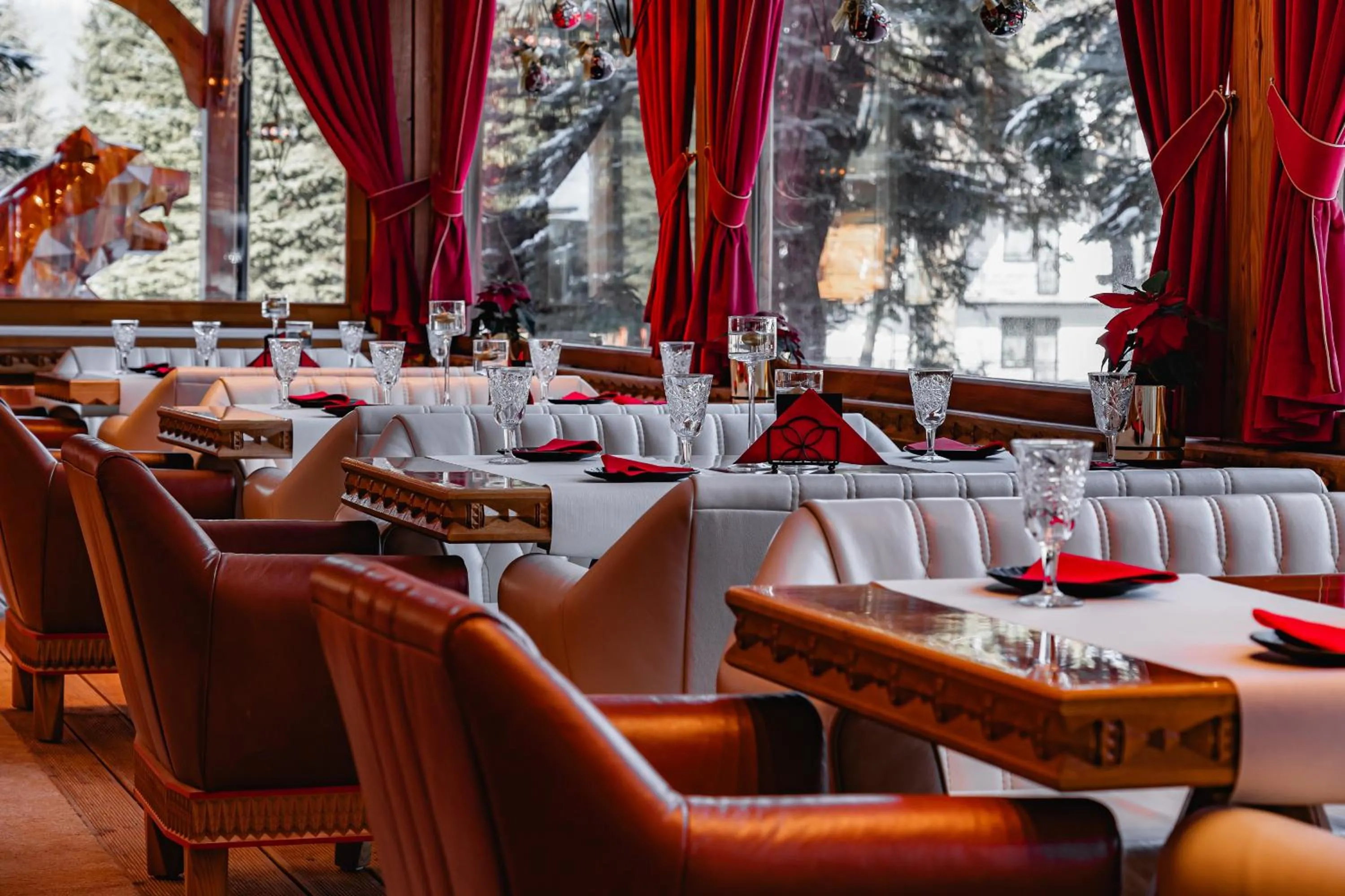 Restaurant/places to eat in Mountain Diamond Resort