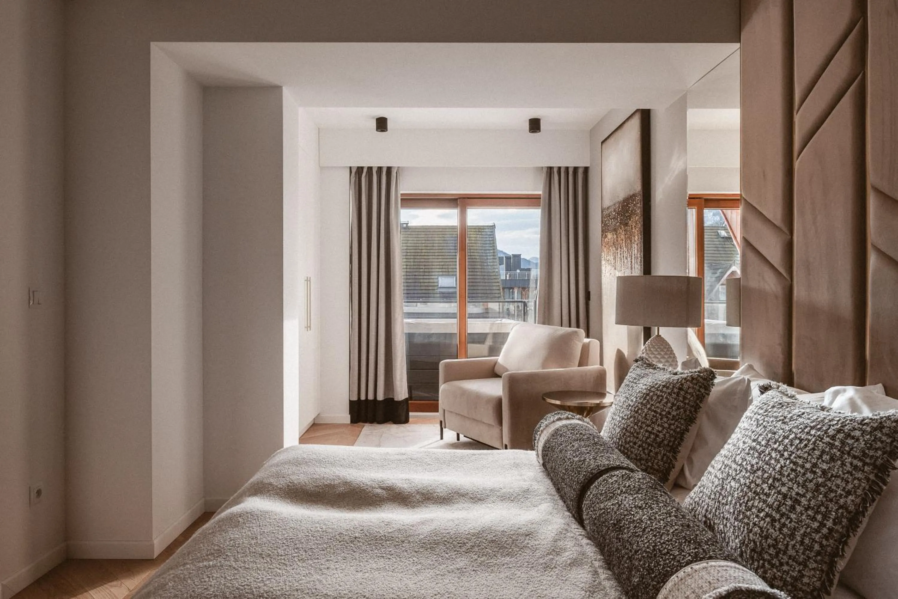 Bed in Mountain Diamond Resort