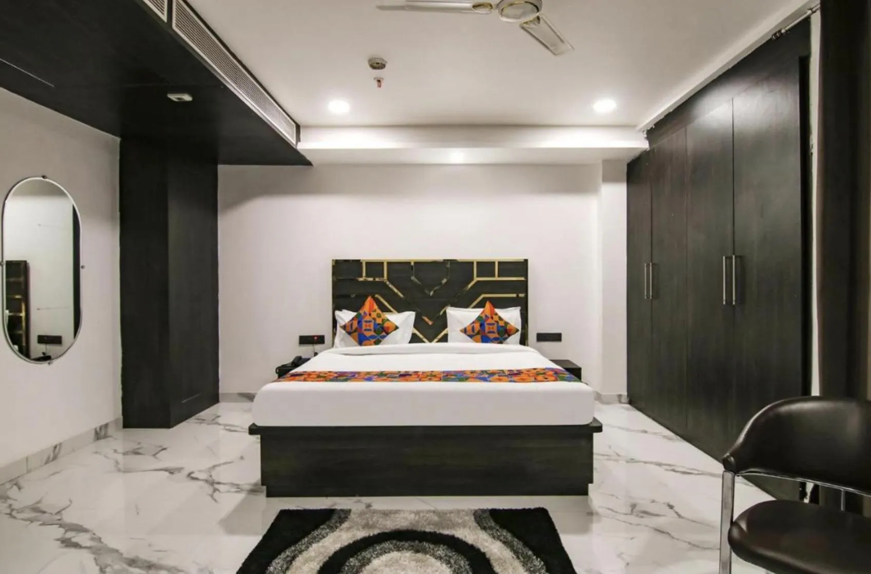 Bed in Hotel GreySky Karkardooma AnandVihar New Delhi