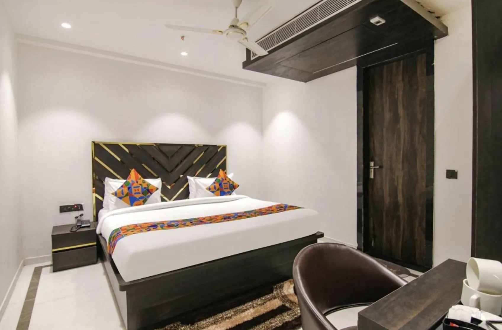 Bed in Hotel GreySky Karkardooma AnandVihar New Delhi