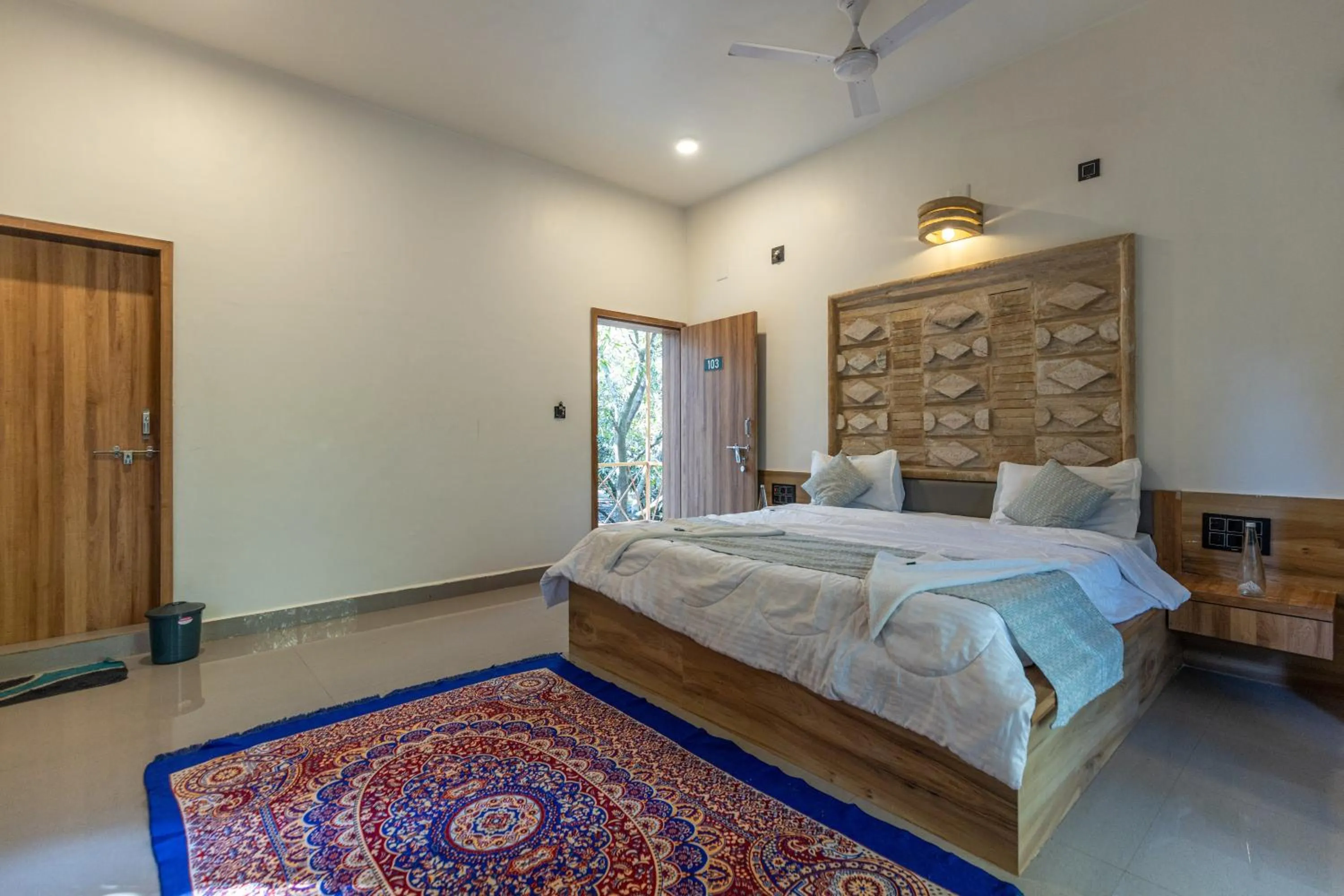 Photo of the whole room, Bed in Brook Ville