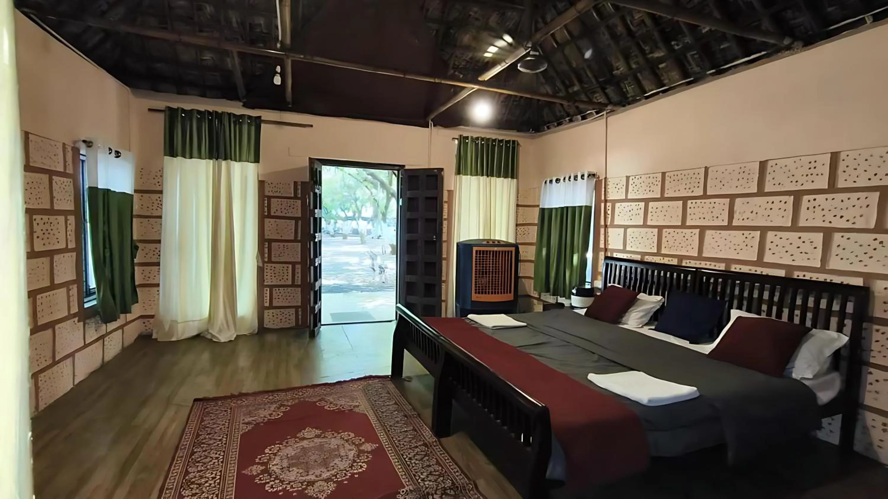 Photo of the whole room in Brook Ville