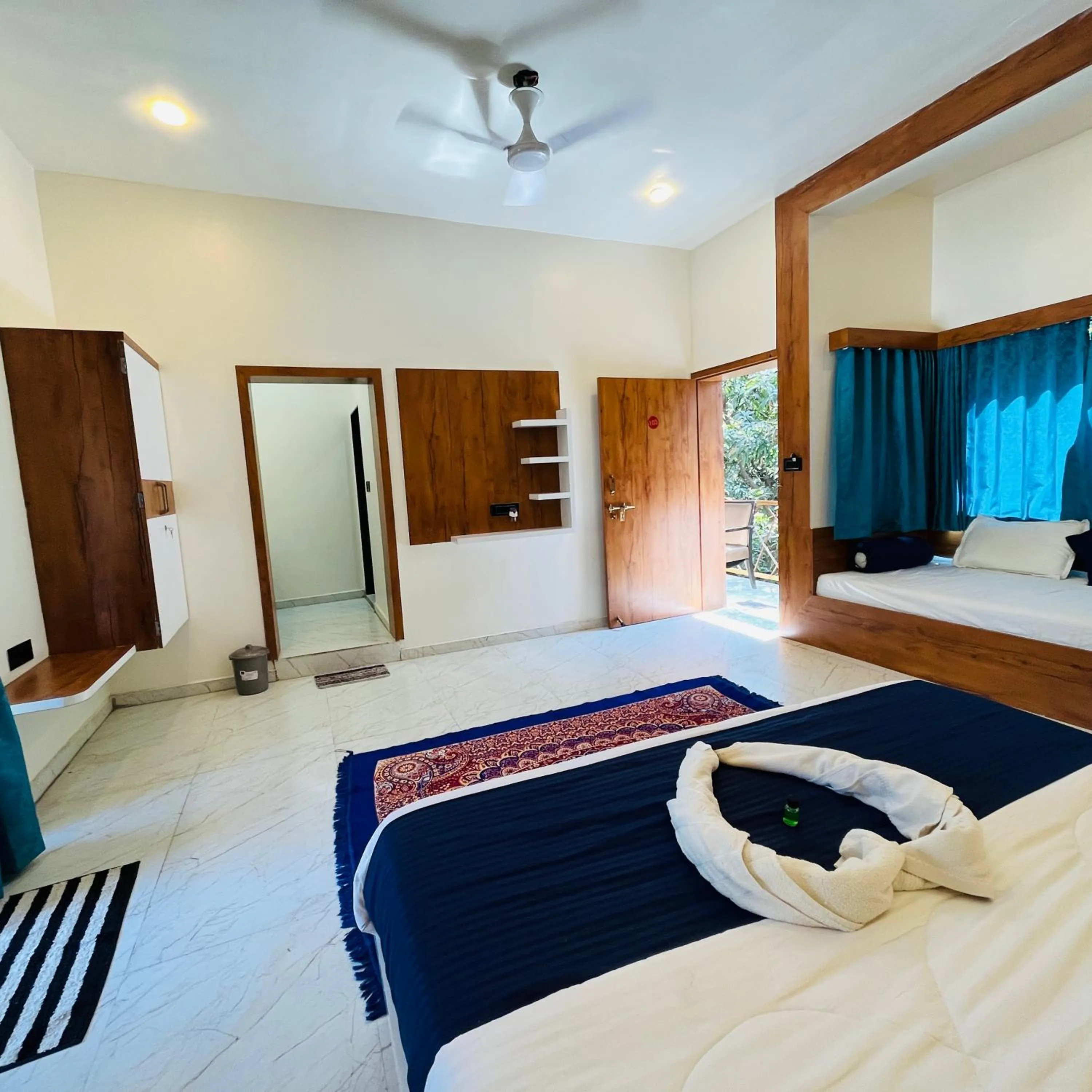 Bedroom, Bed in Brook Ville