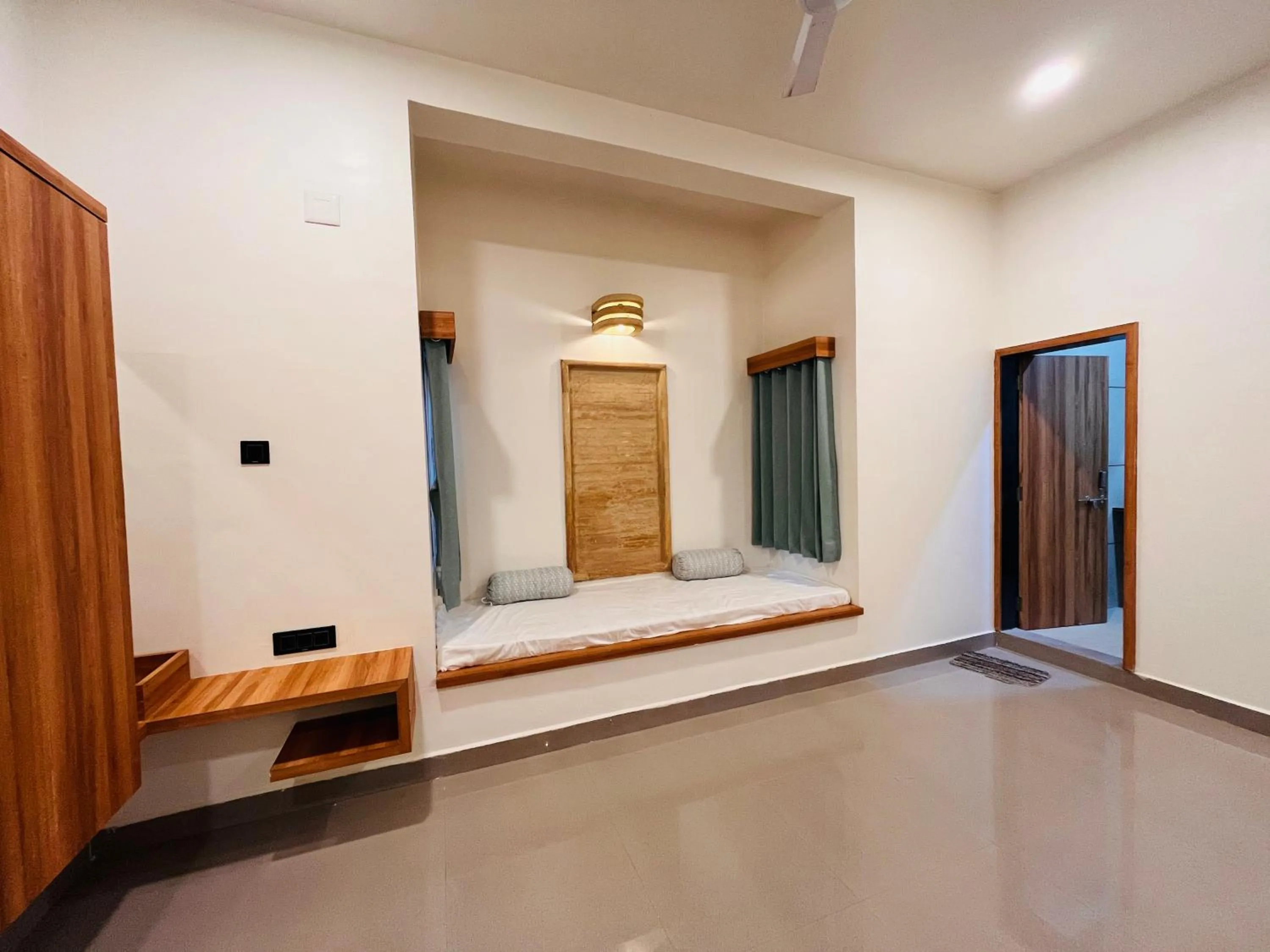 Seating area, Bed in Brook Ville