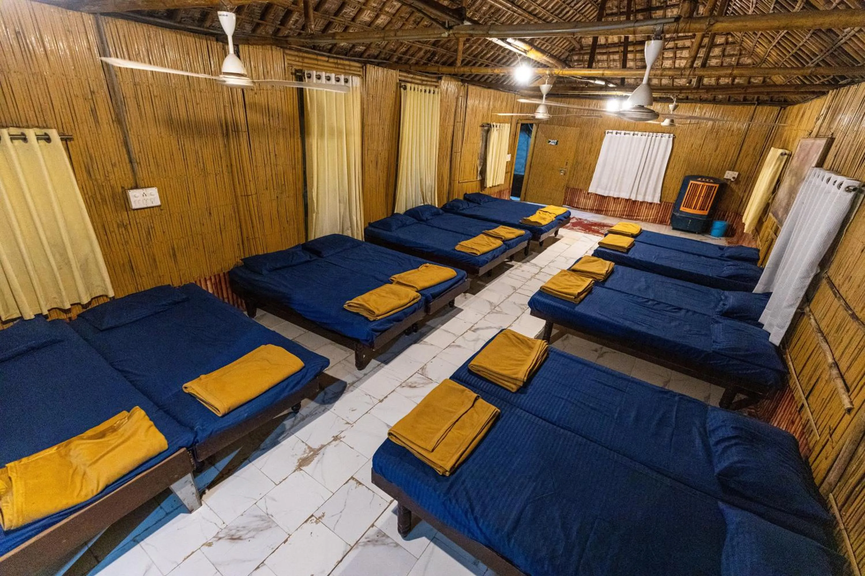 Bedroom, Bed in Brook Ville