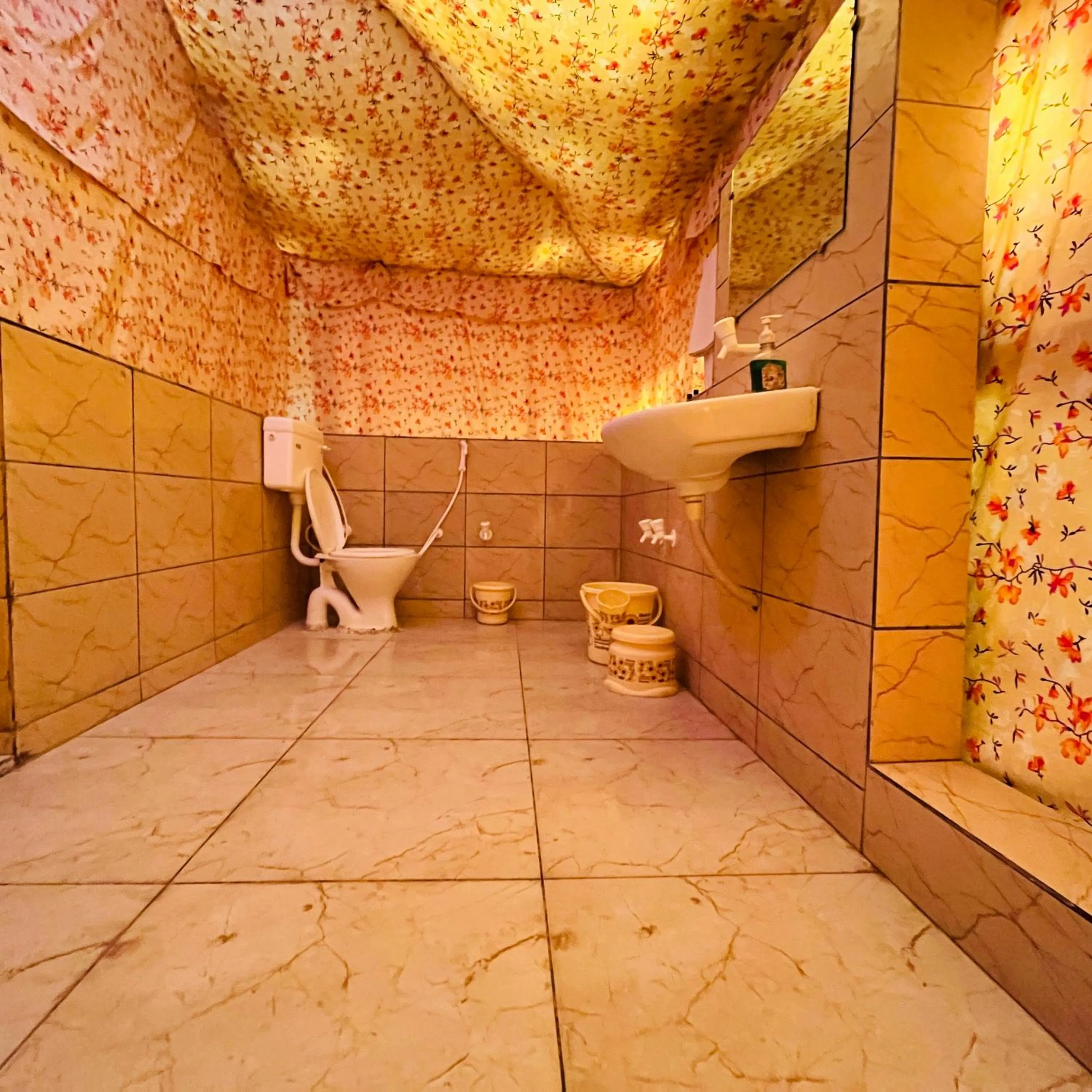 Shower in Brook Ville