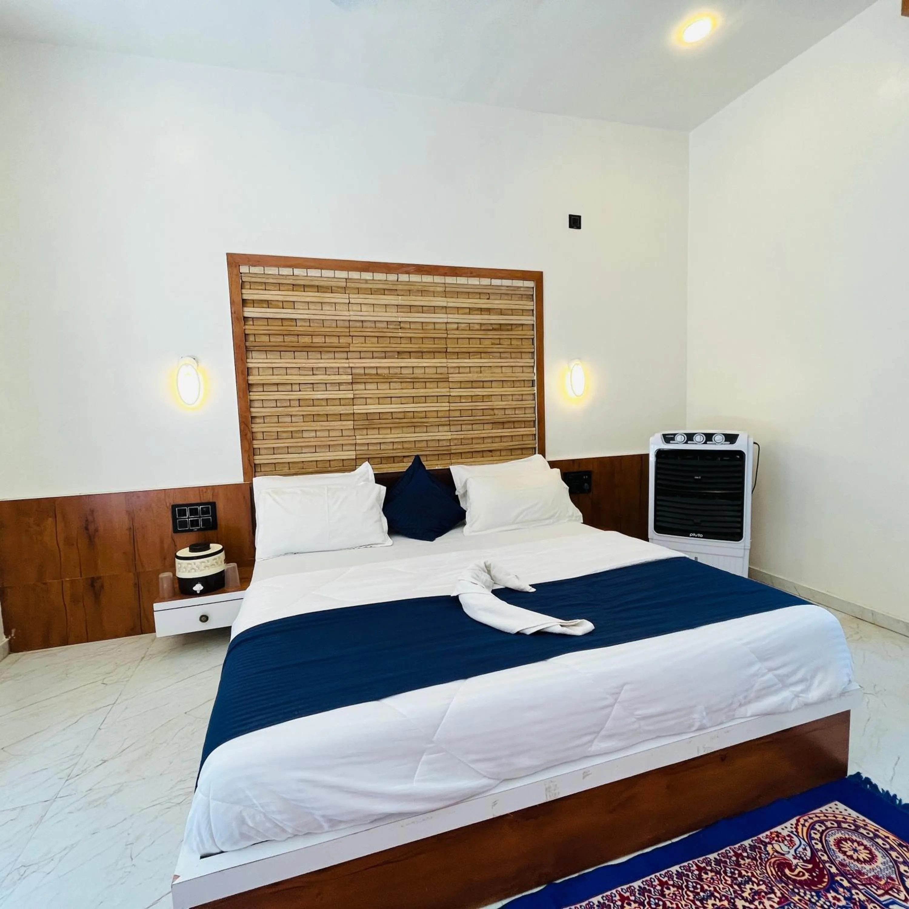 Photo of the whole room, Bed in Brook Ville