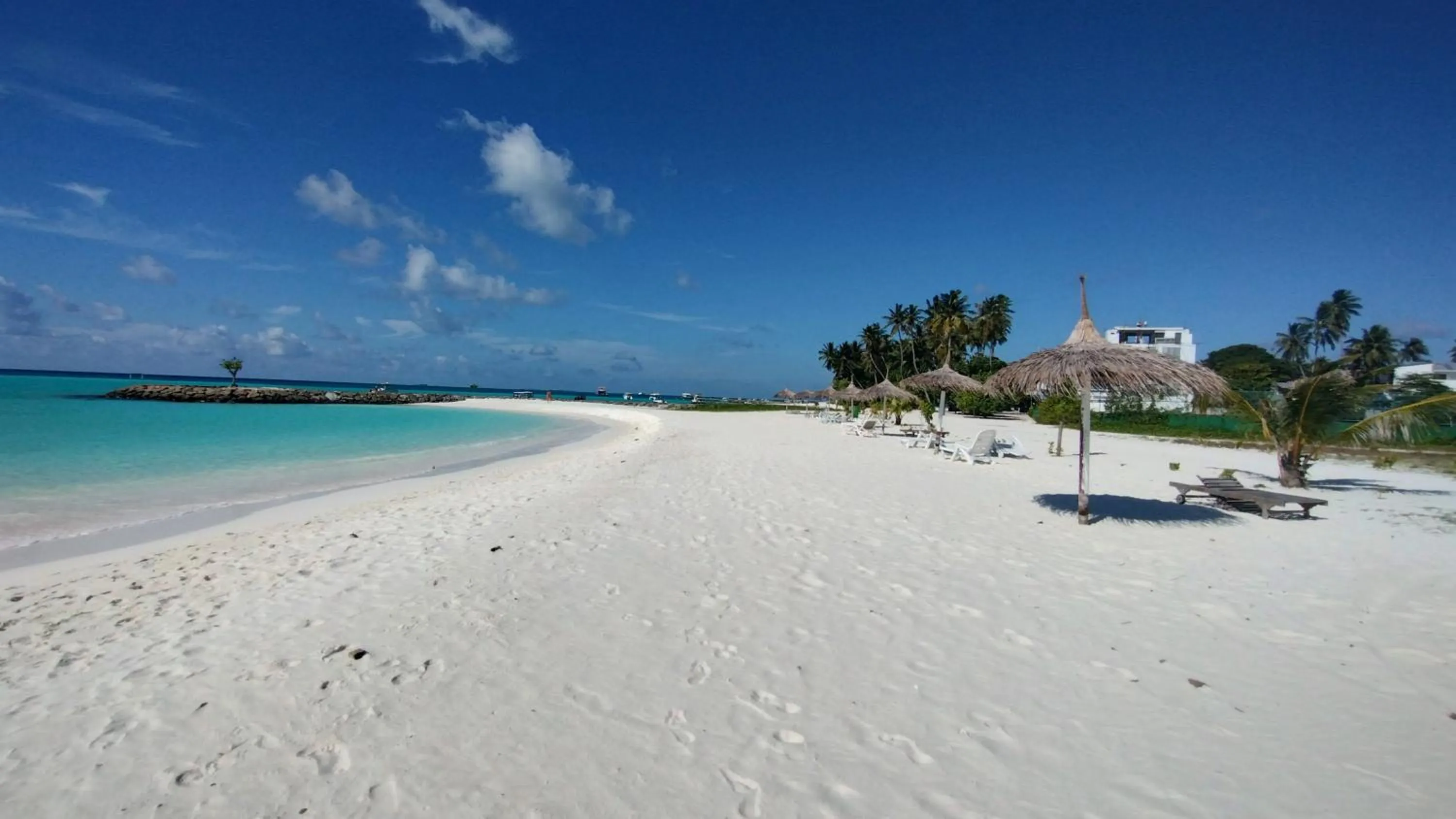 Beach in Madi Grand Maldives