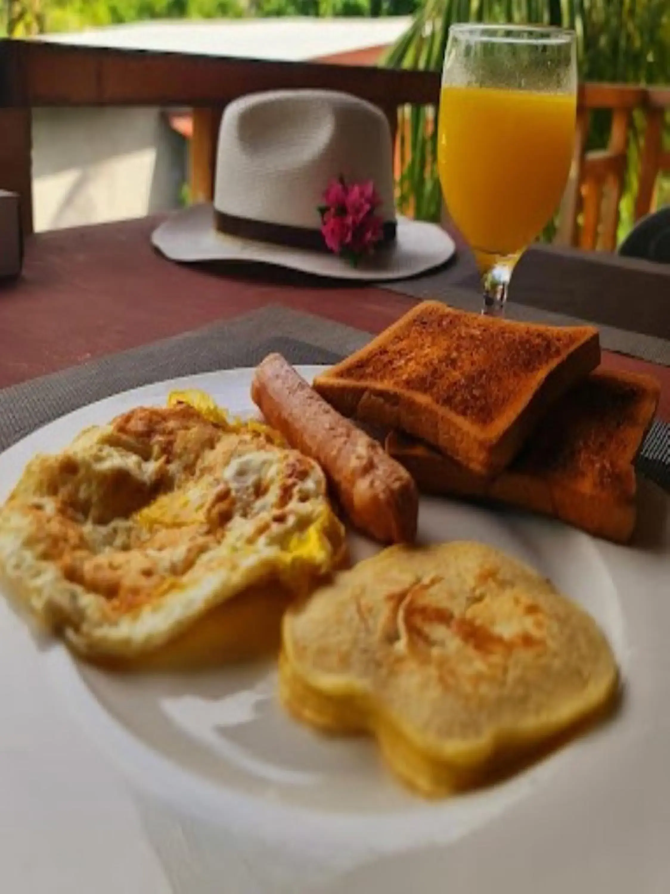 Breakfast in Madi Grand Maldives Breakfast in Madi Grand Maldives