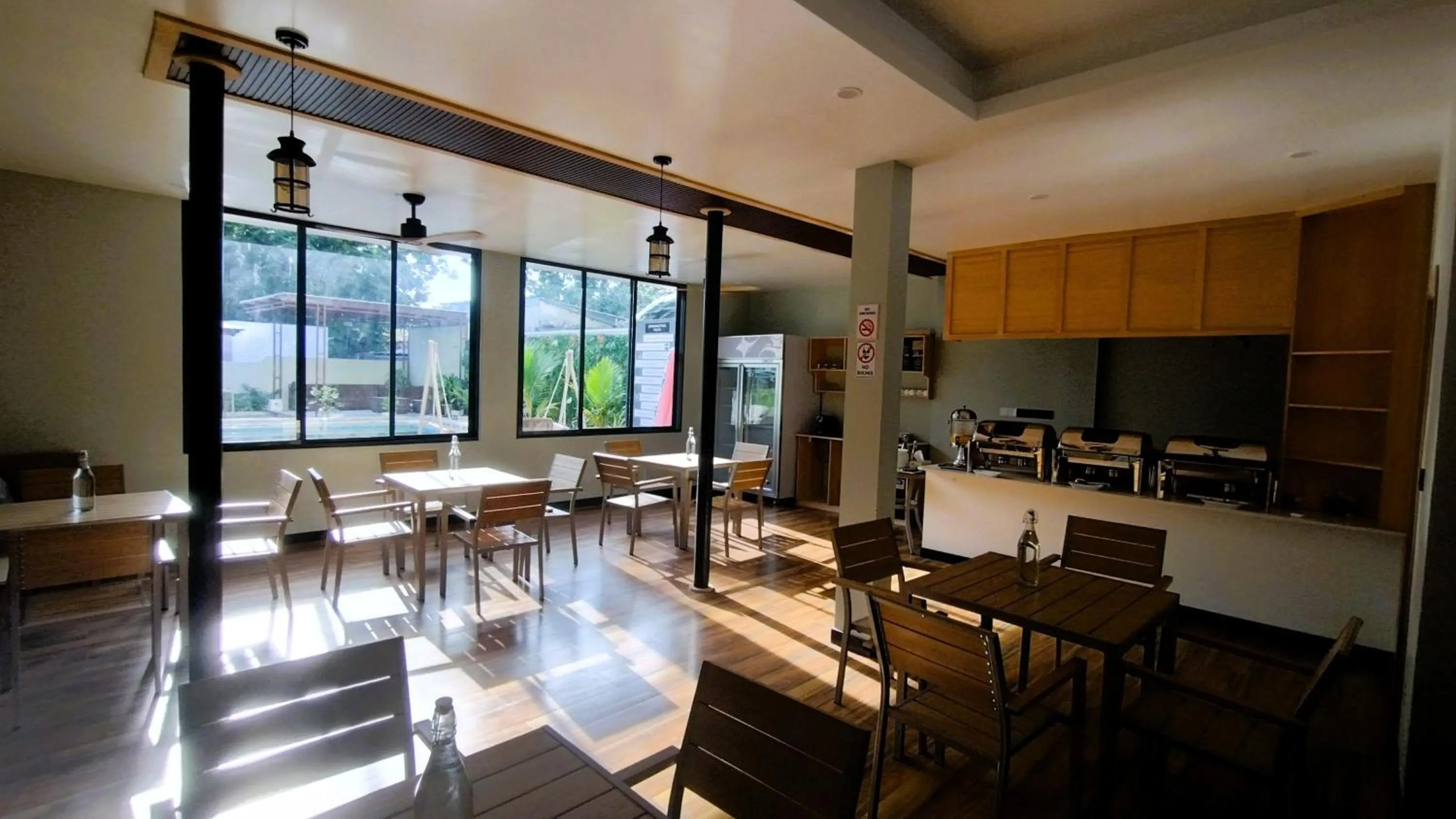 Restaurant/places to eat in Madi Grand Maldives