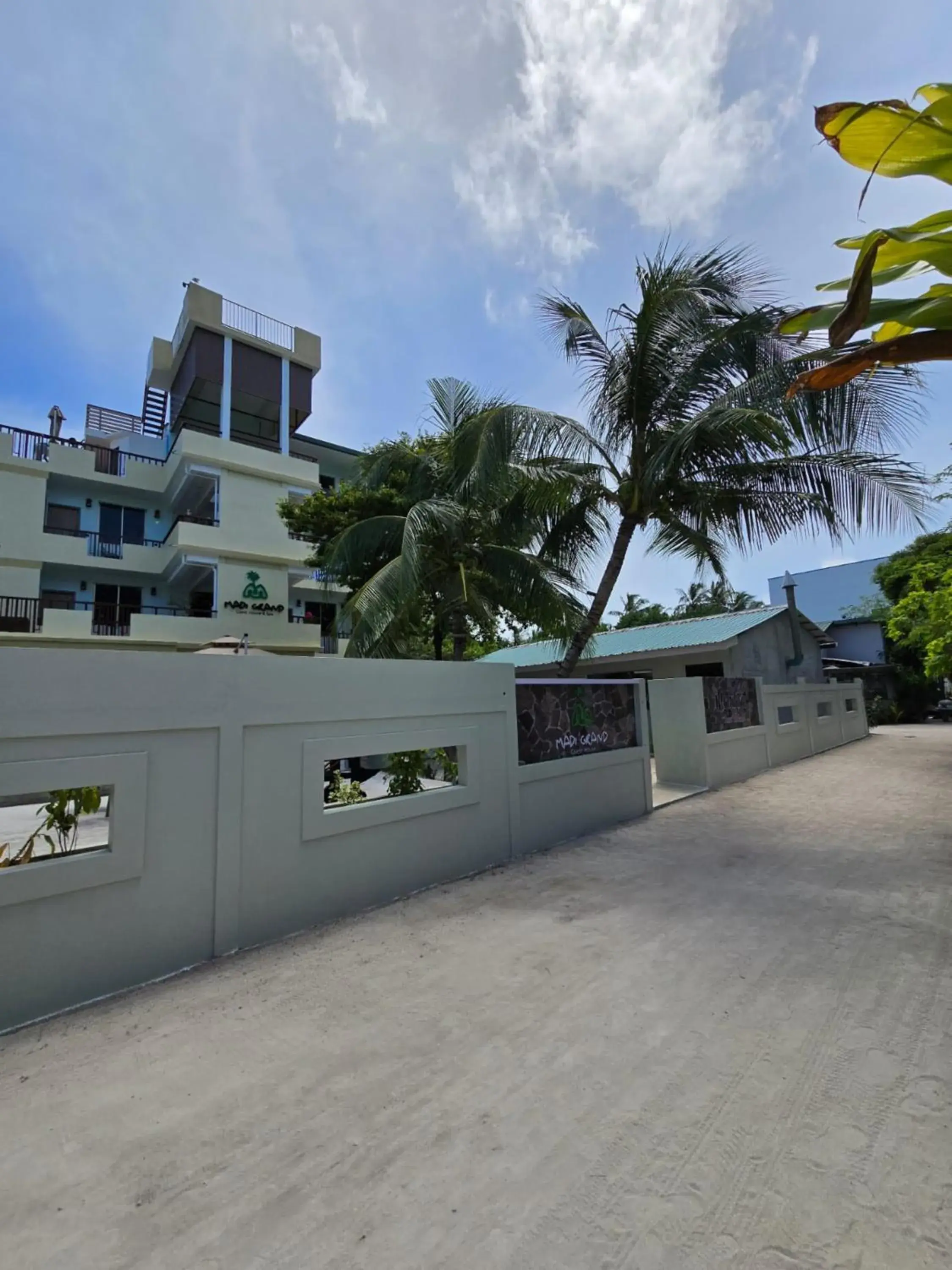 Property building in Madi Grand Maldives Property building in Madi Grand Maldives