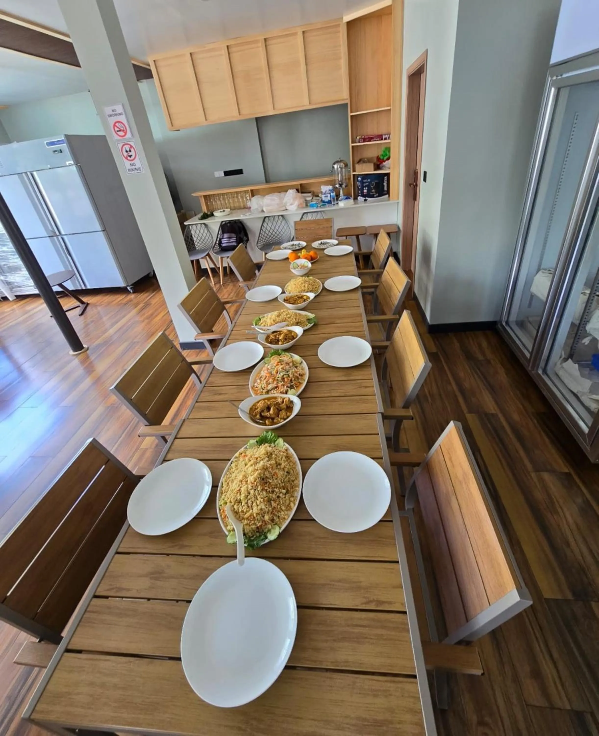 Restaurant/places to eat in Madi Grand Maldives