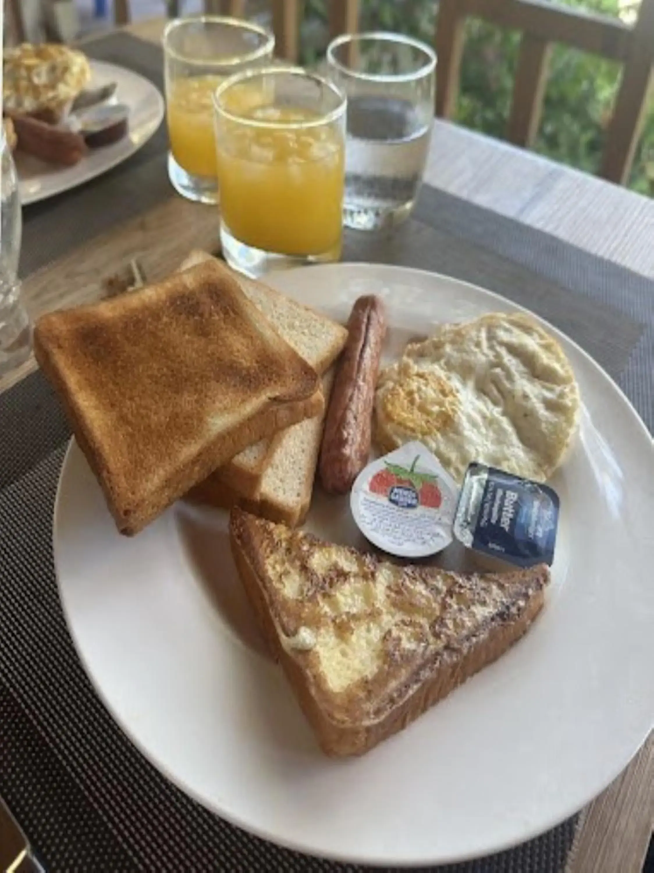 Breakfast in Madi Grand Maldives Breakfast in Madi Grand Maldives