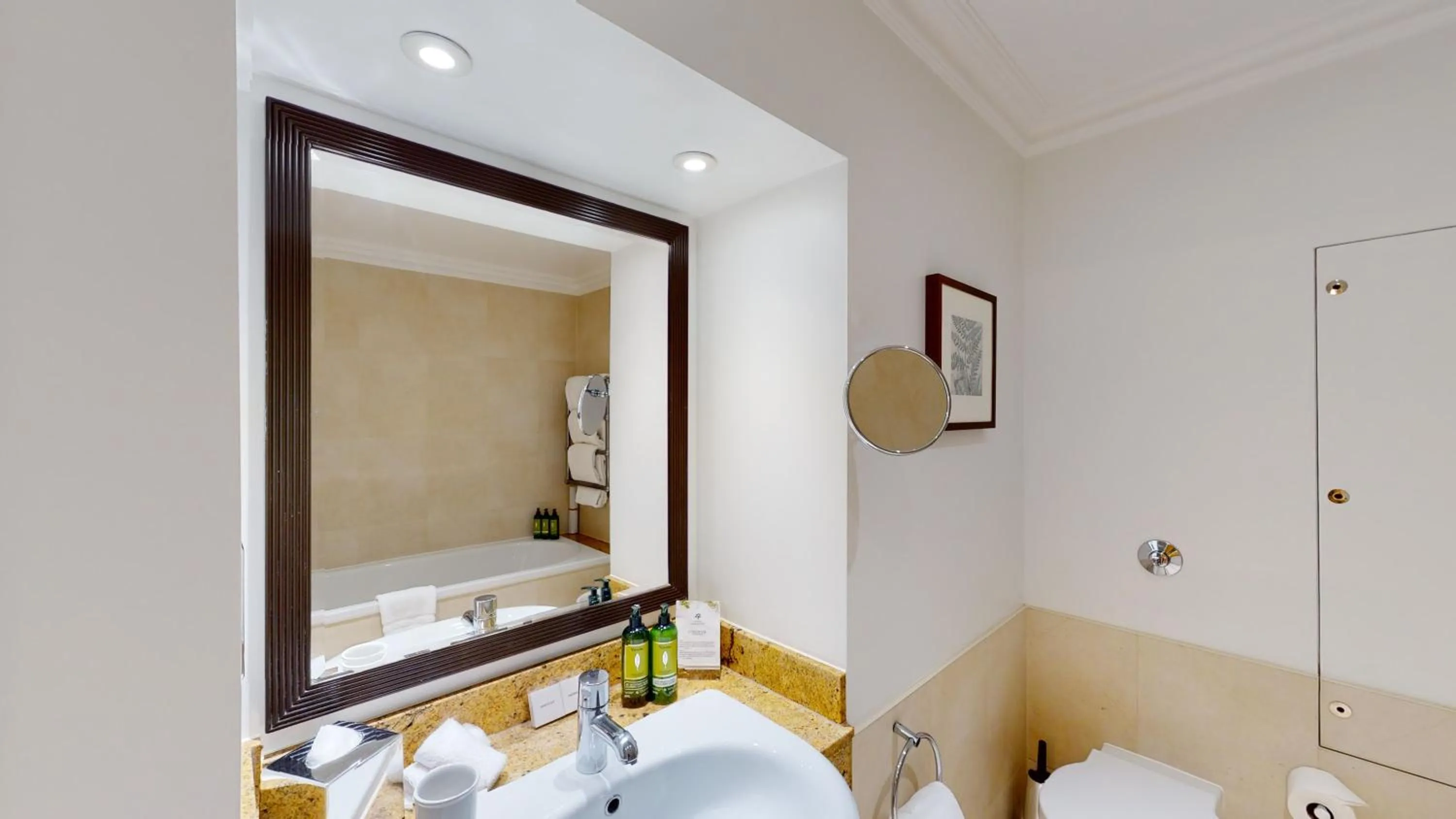 Bathroom in Cheval Hyde Park Gate