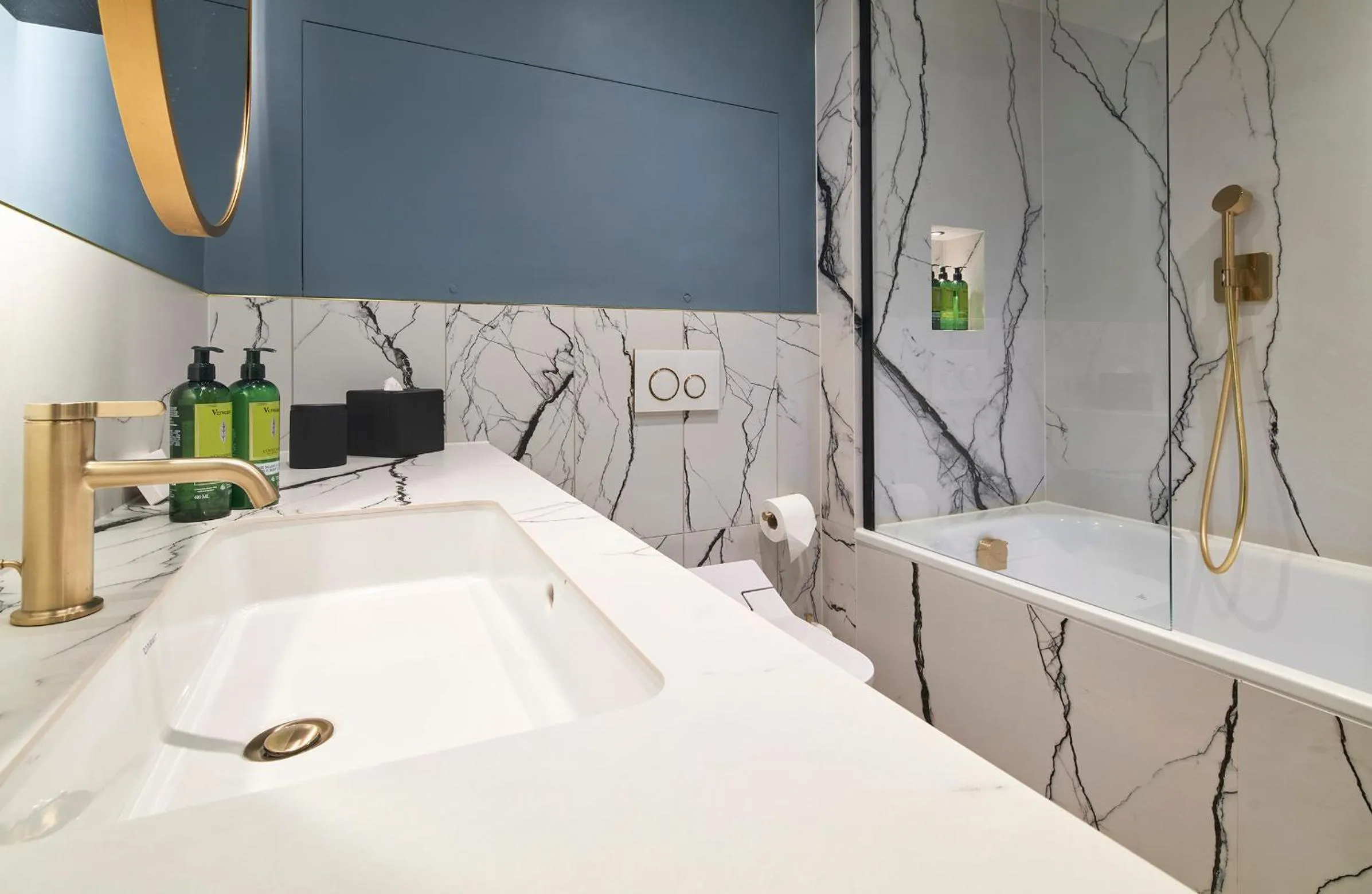 Bathroom in Cheval Hyde Park Gate