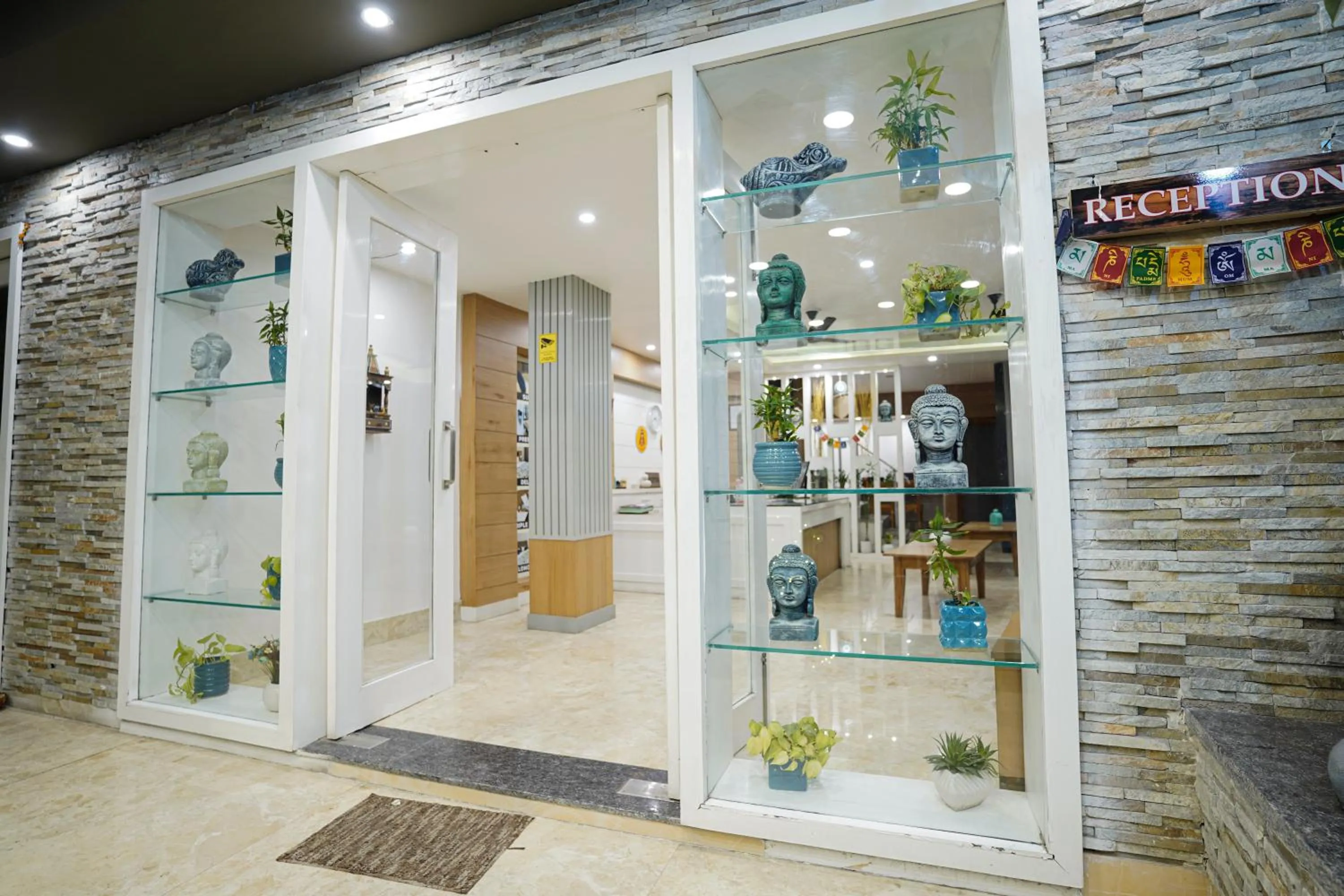 Lobby or reception in Tripli Hotels Ayushman Retreat