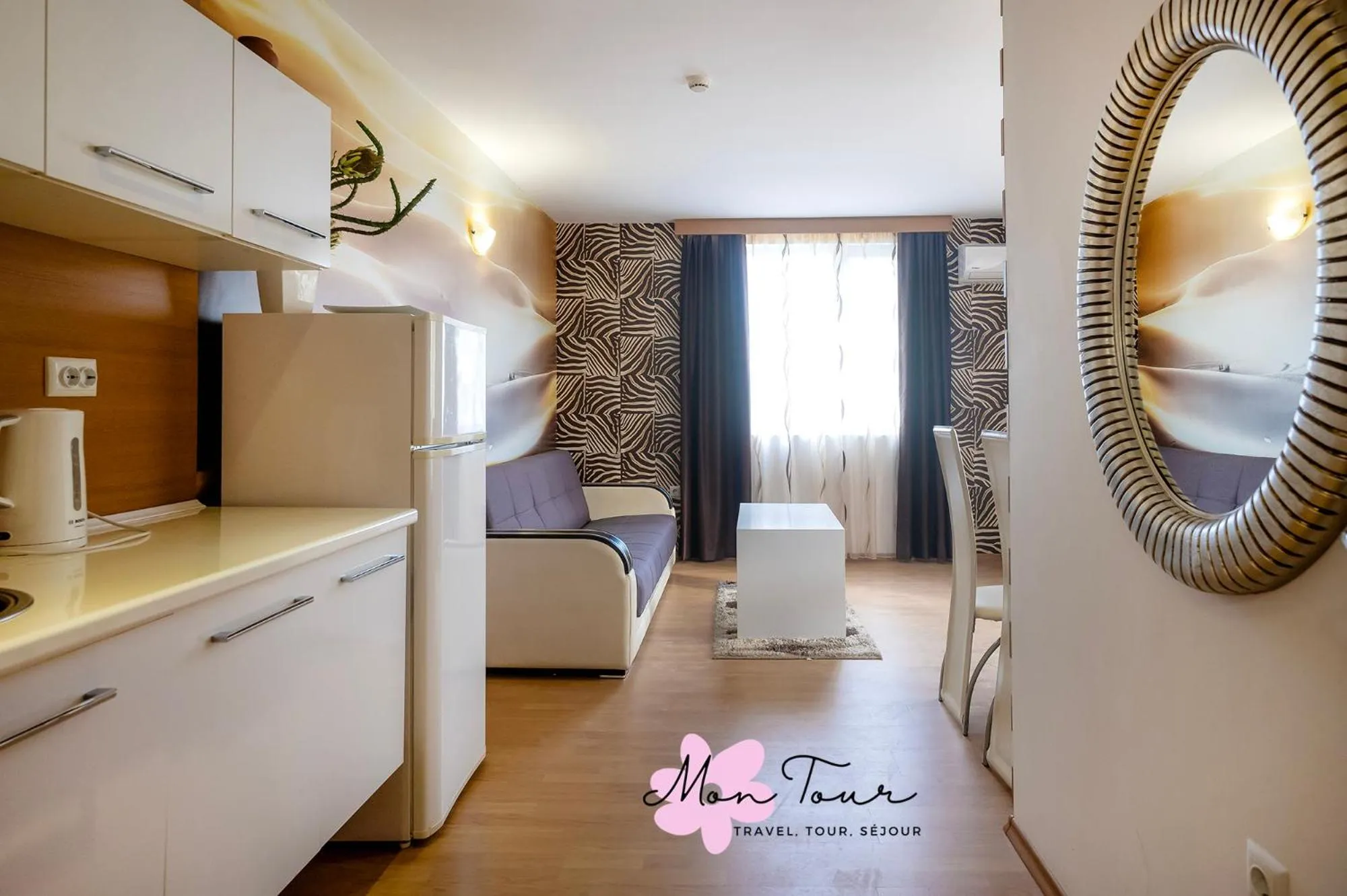 Kitchen or kitchenette in Mon Tour apartments