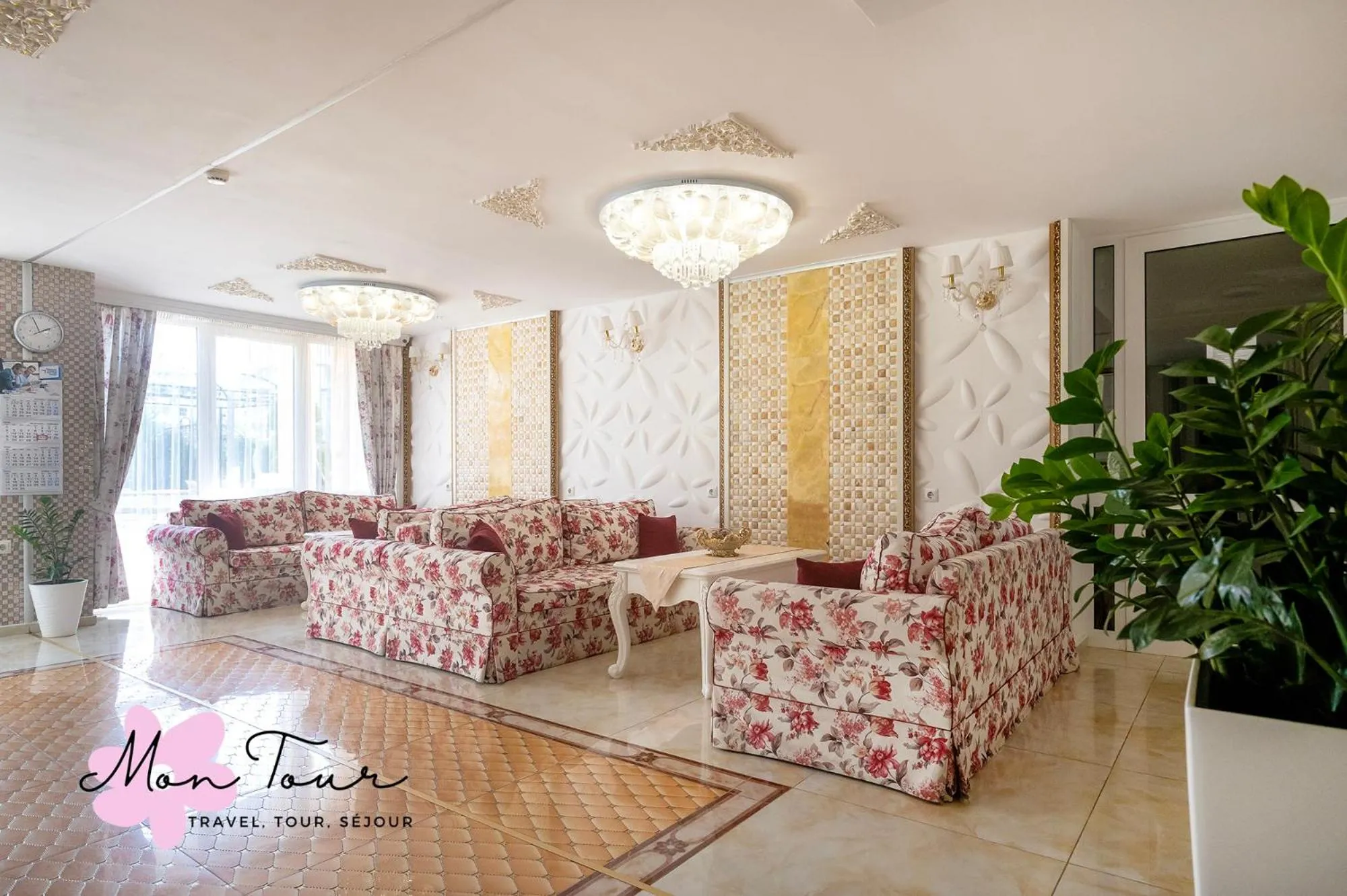 Lobby or reception in Mon Tour apartments