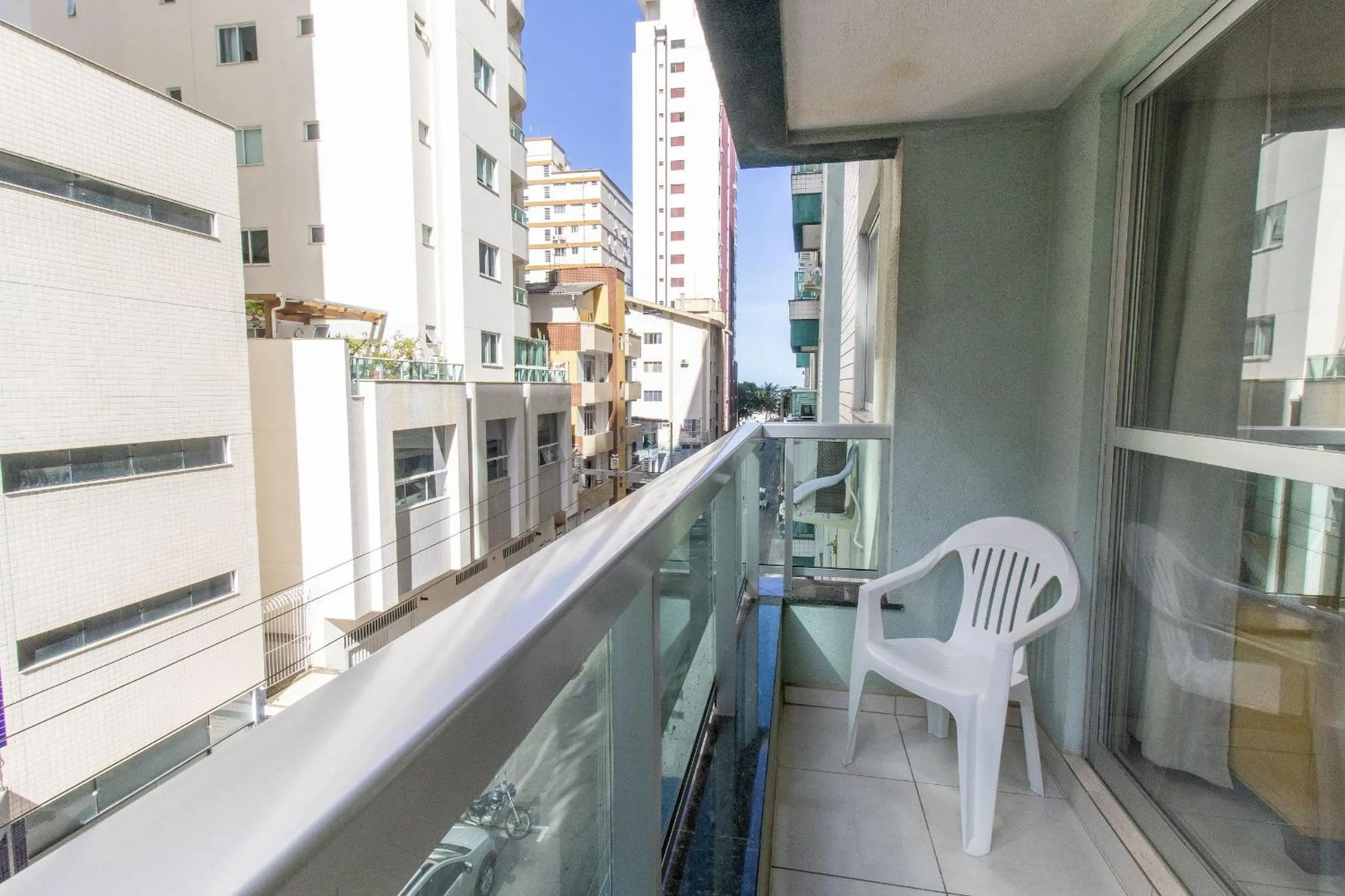 Balcony/Terrace in VNZ42B - Climatizado, Quadra Mar, Garagem, Wi-Fi