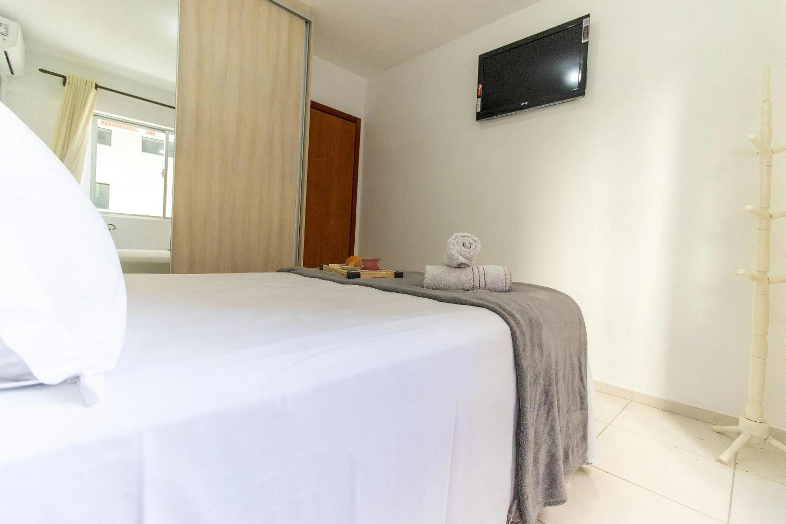 Bedroom, Bed in VNZ42B - Climatizado, Quadra Mar, Garagem, Wi-Fi