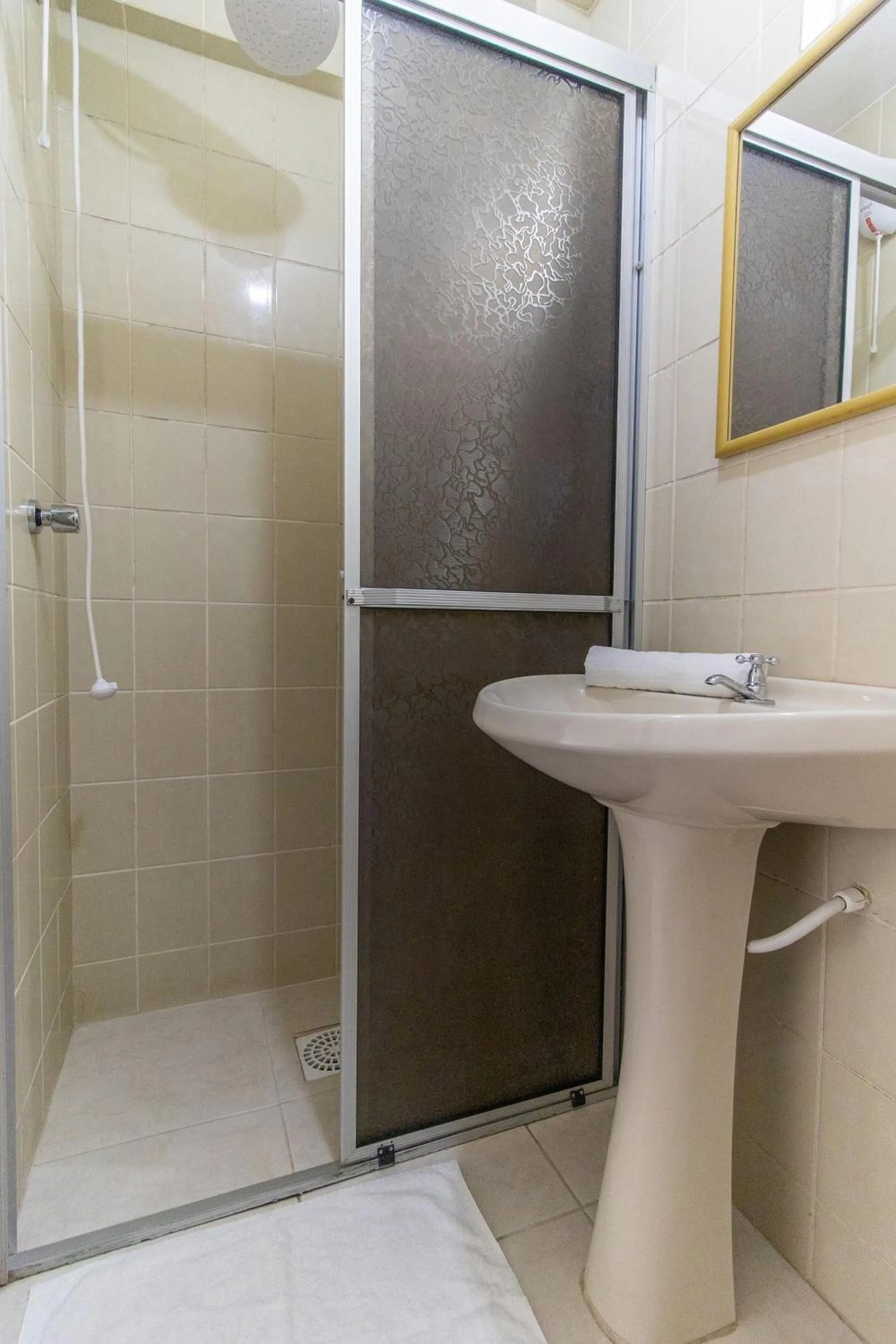 Toilet in VNZ42B - Climatizado, Quadra Mar, Garagem, Wi-Fi