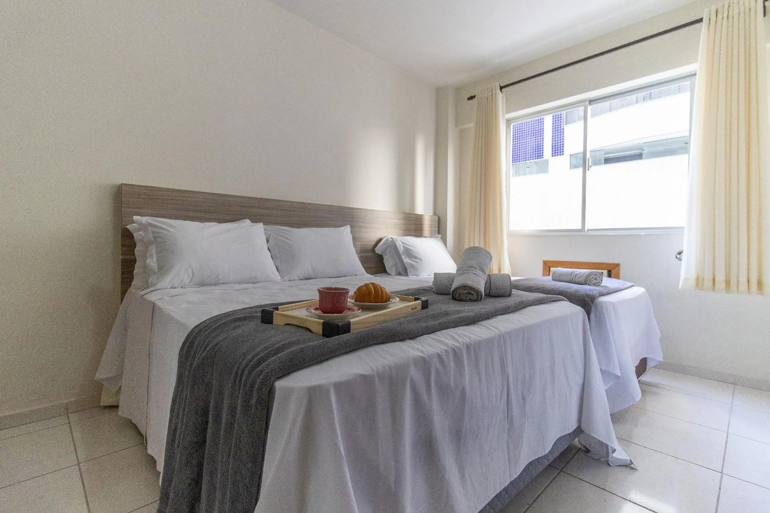 Bedroom, Bed in VNZ42B - Climatizado, Quadra Mar, Garagem, Wi-Fi